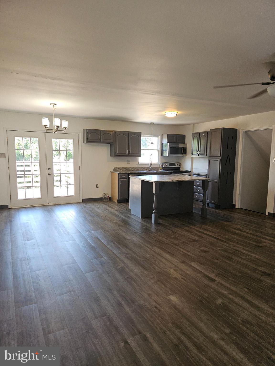 7860 CHAMBERS HILL ROAD