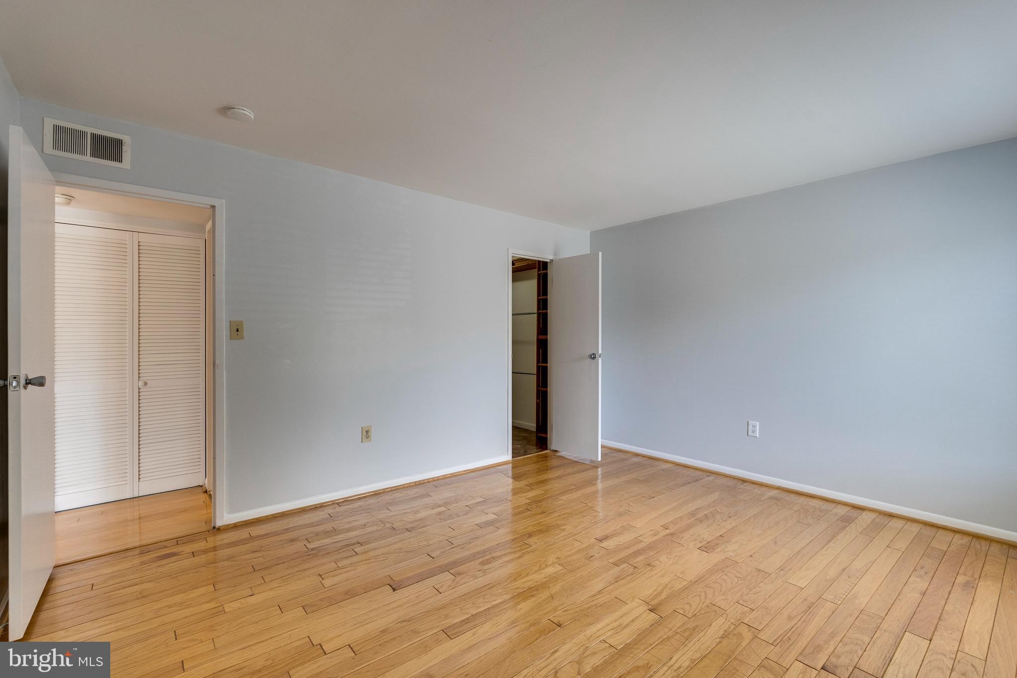 HUNTING RIDGE CONDOMINIUM - Residential Lease