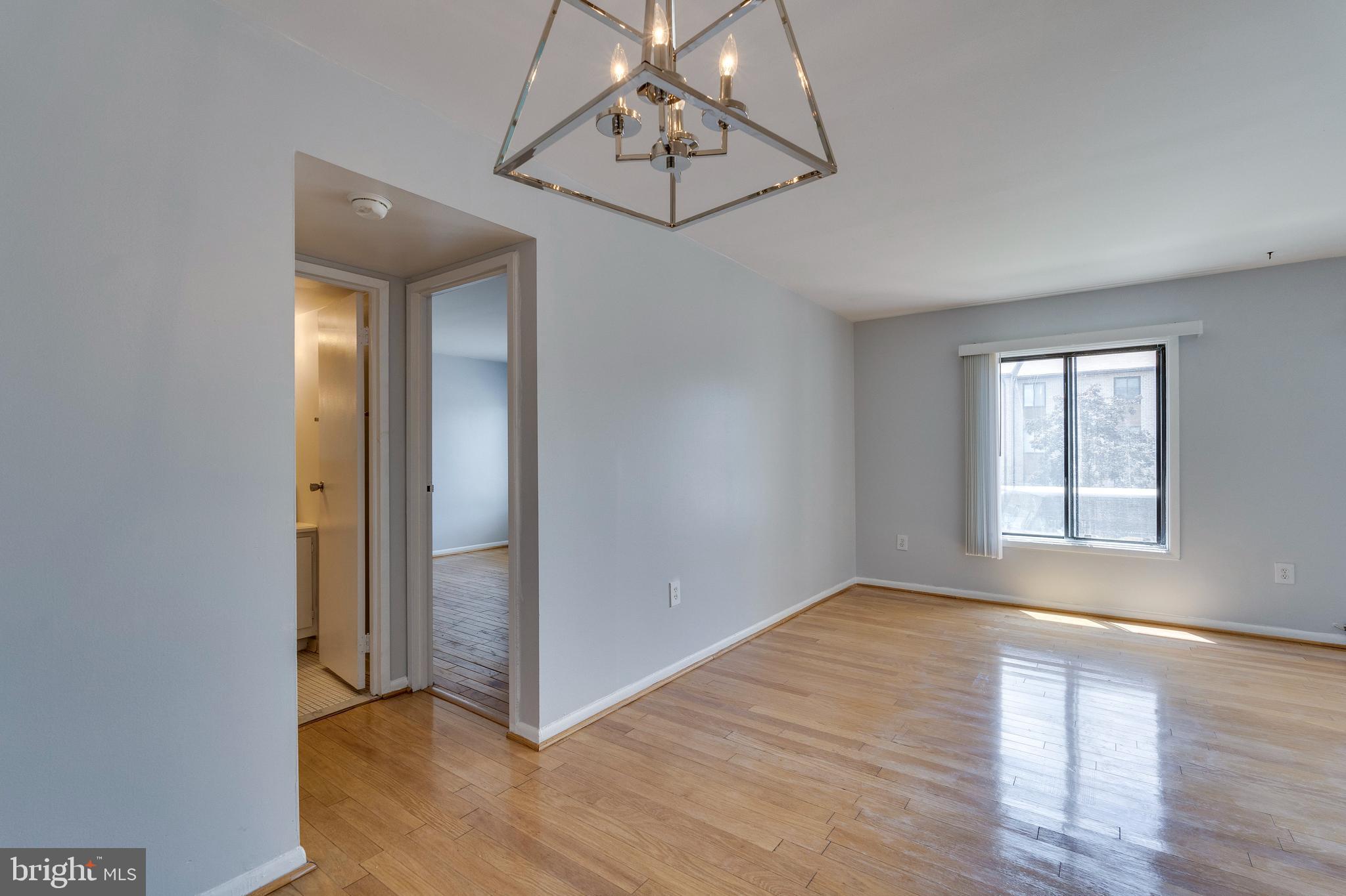 HUNTING RIDGE CONDOMINIUM - Residential Lease