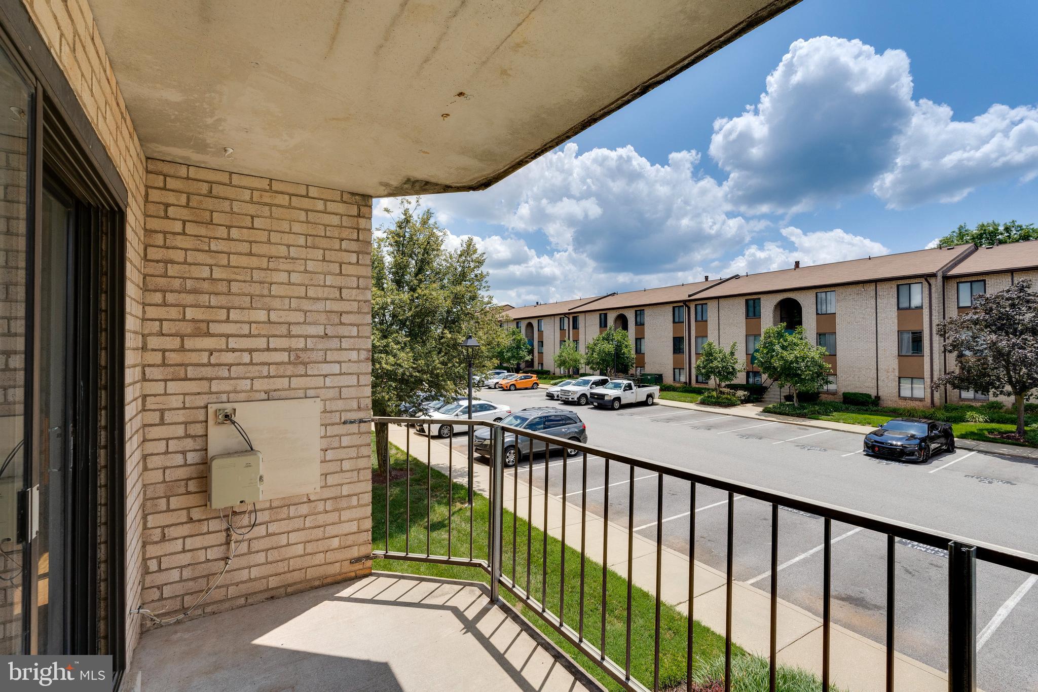 HUNTING RIDGE CONDOMINIUM - Residential Lease