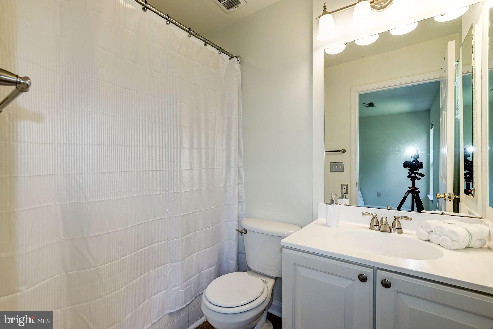 HUNTINGTON GROVE - Residential