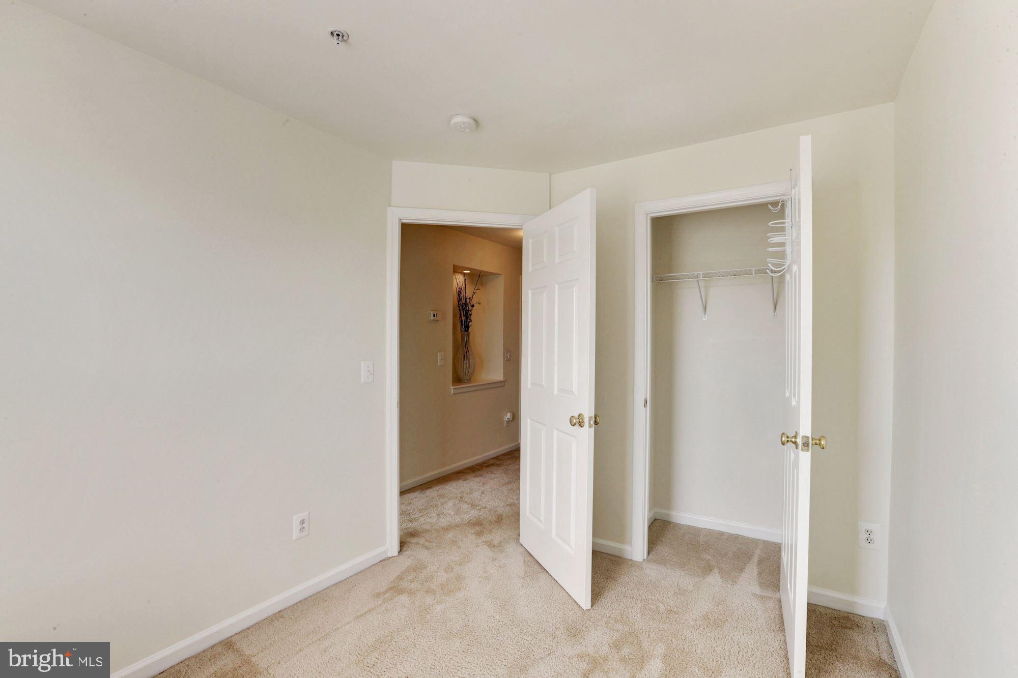 HUNTINGTON GROVE - Residential