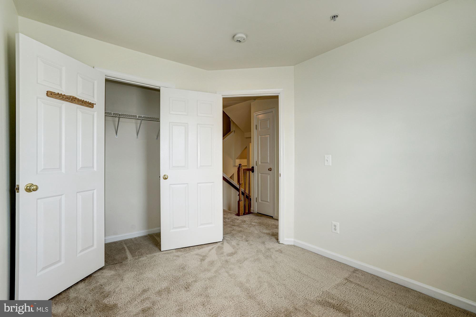 HUNTINGTON GROVE - Residential