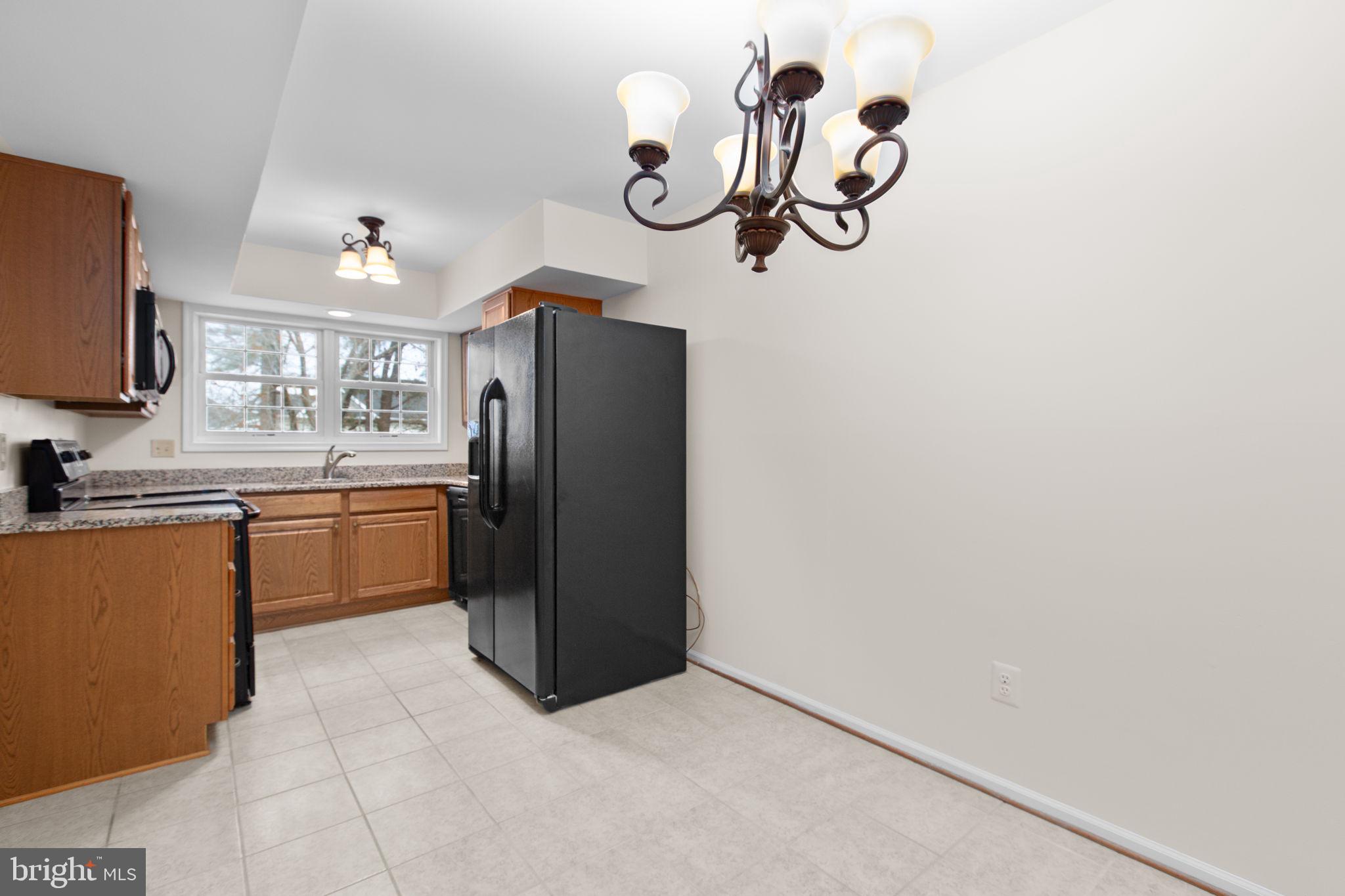 HUNTERS SQUARE - Residential