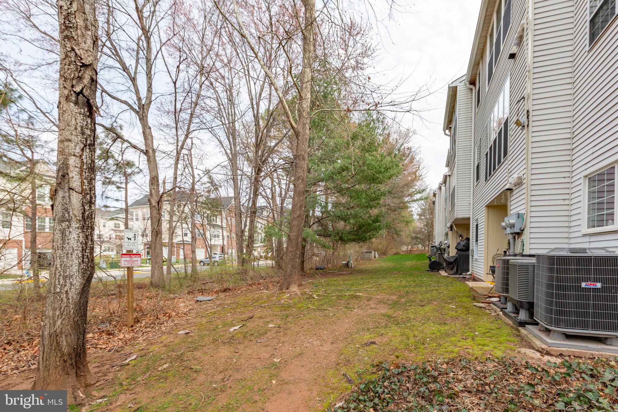 HUNTERS SQUARE - Residential