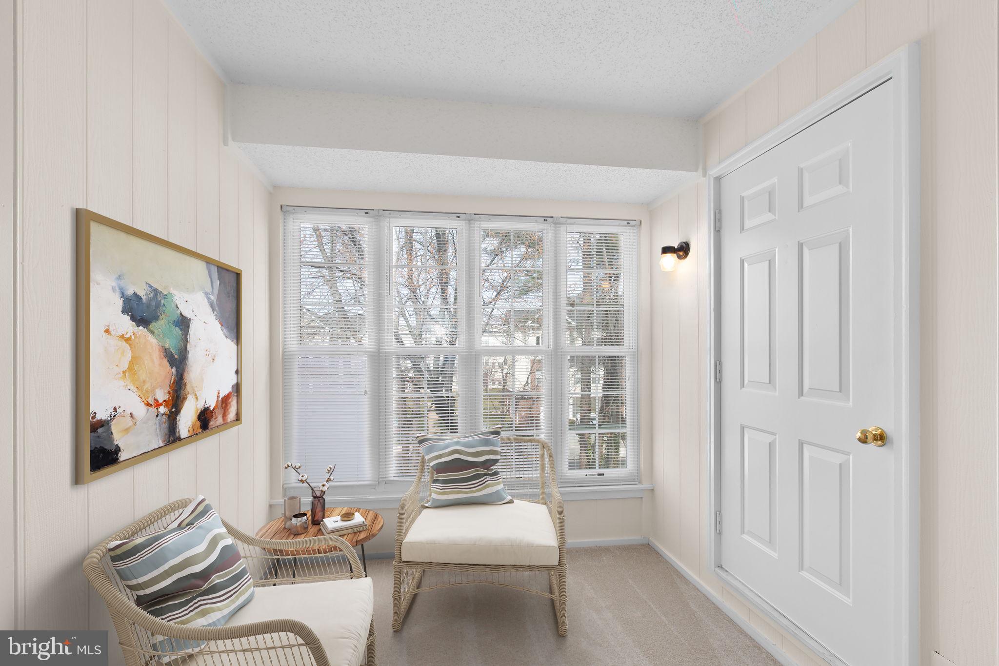 HUNTERS SQUARE - Residential