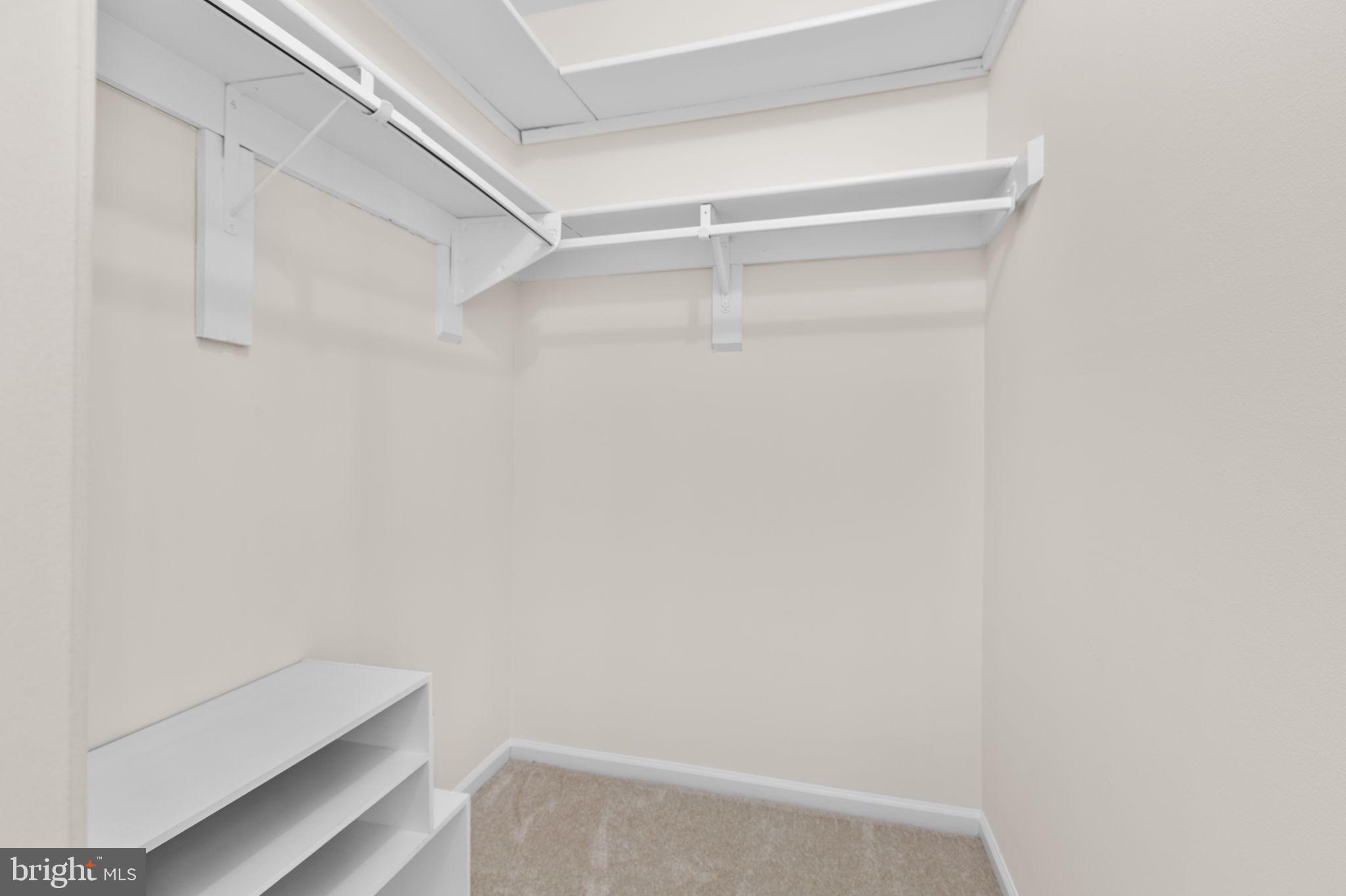 HUNTERS SQUARE - Residential