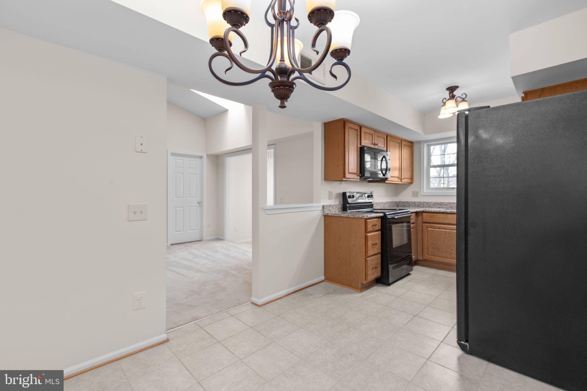 HUNTERS SQUARE - Residential