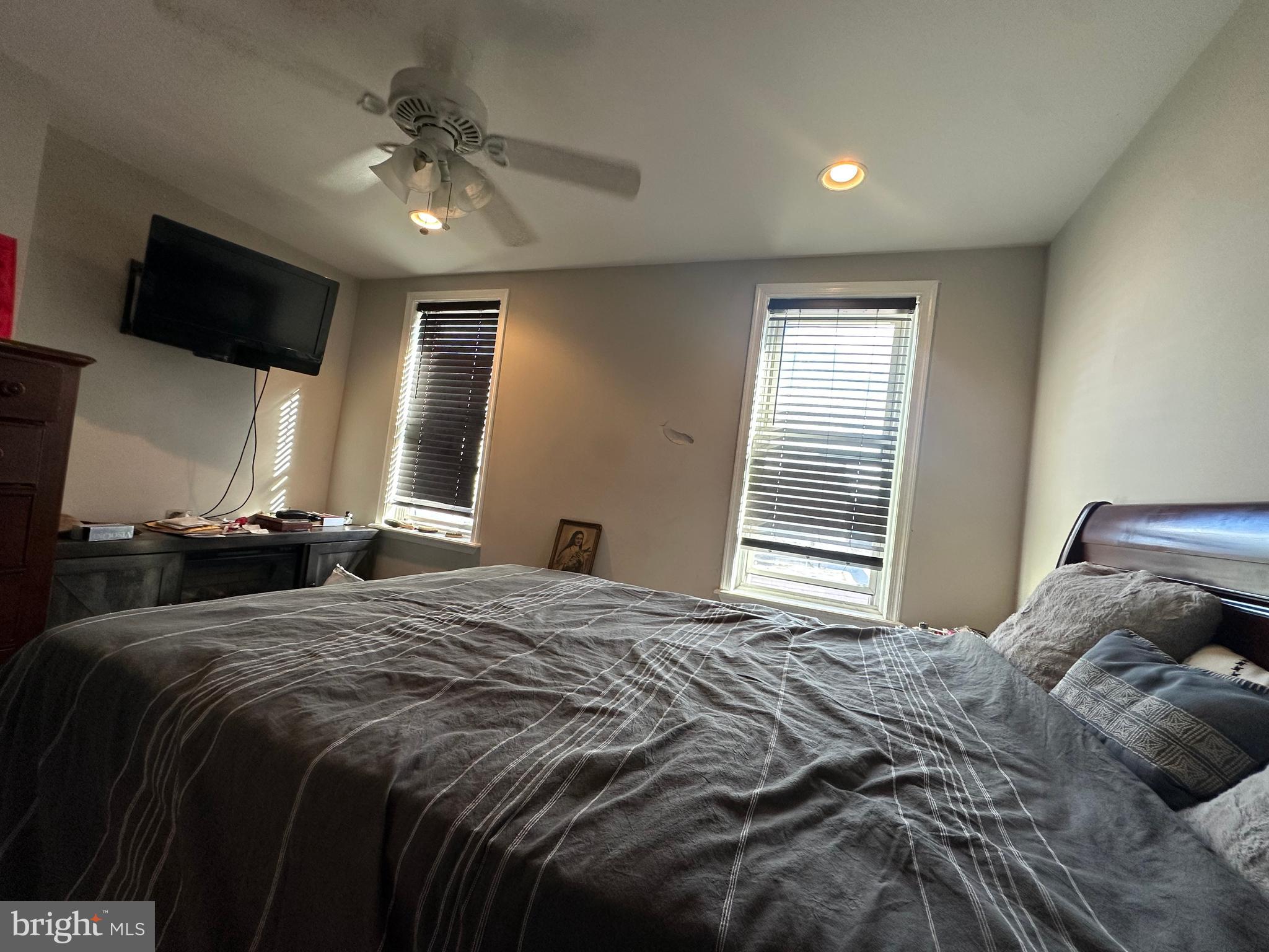 PORT RICHMOND - Residential