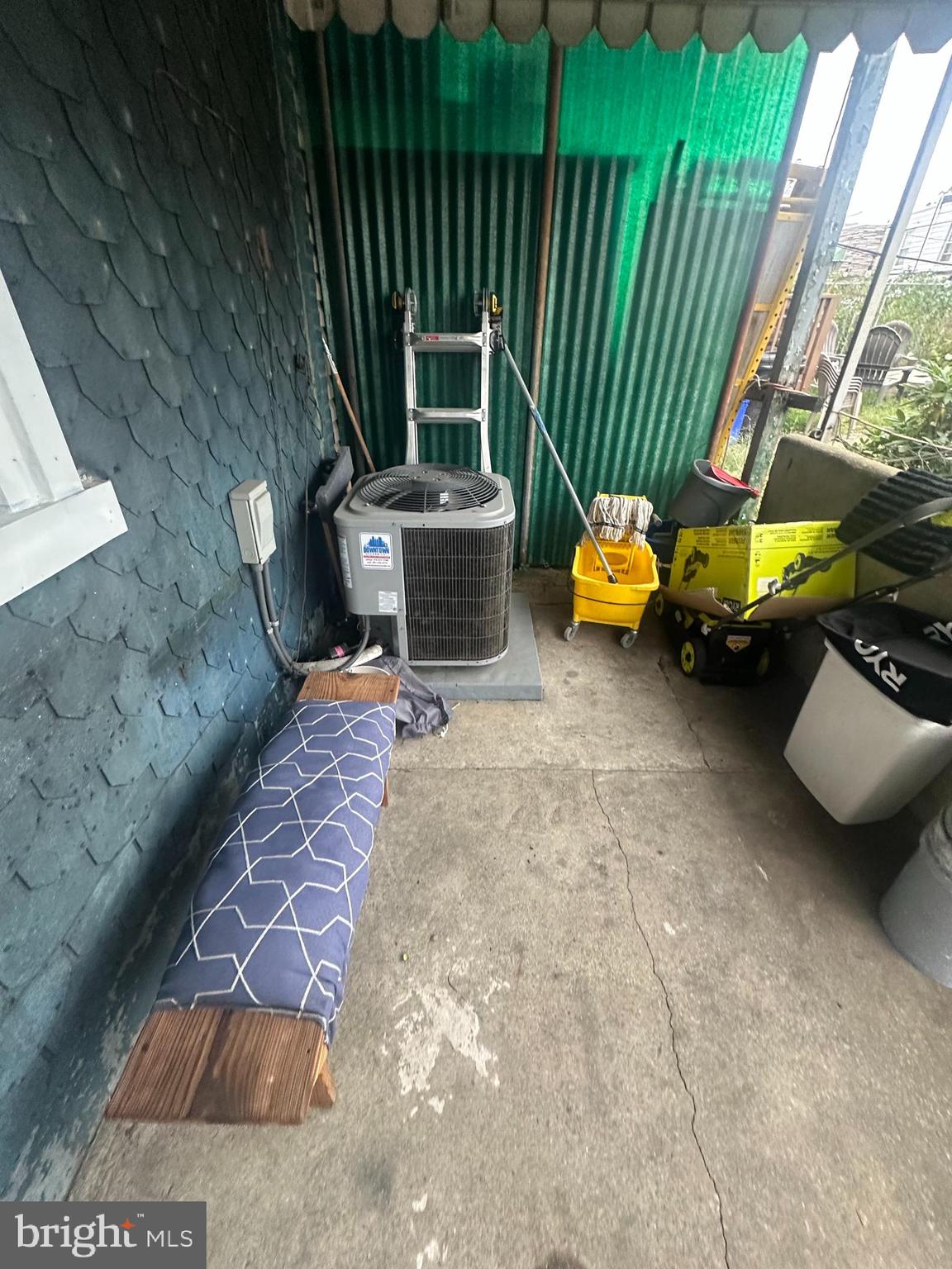 PORT RICHMOND - Residential