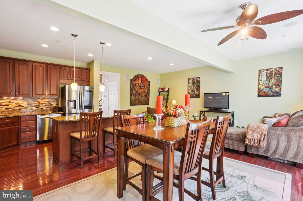 WHITE OAK - Residential