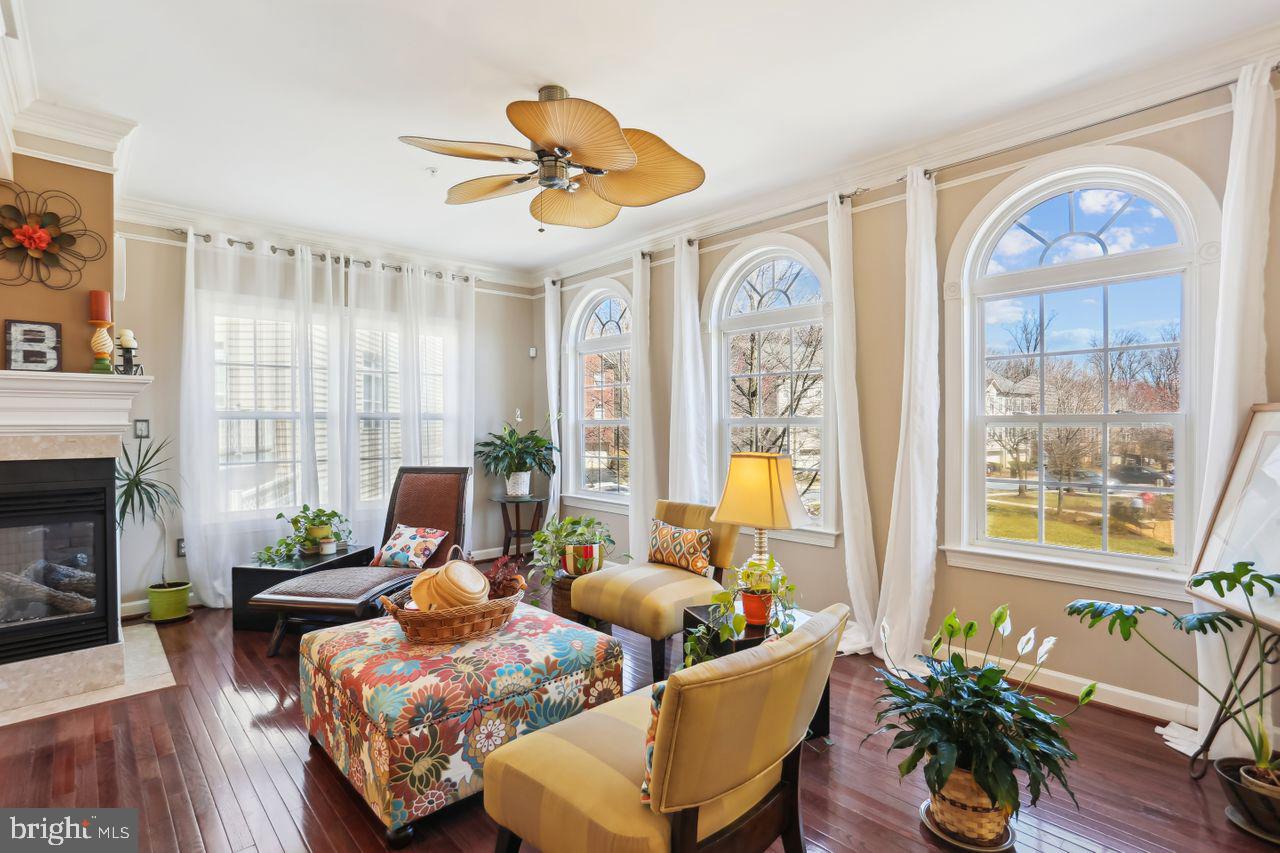 WHITE OAK - Residential