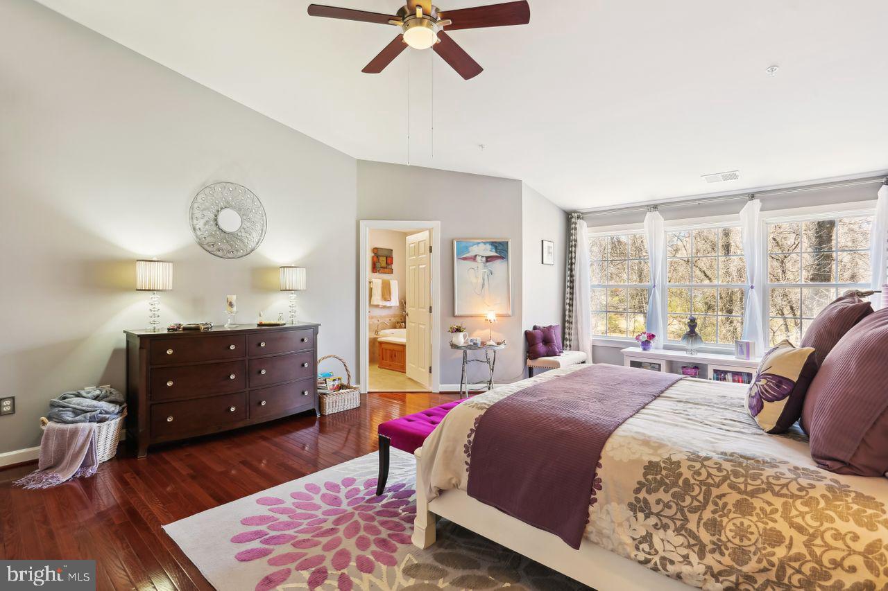 WHITE OAK - Residential