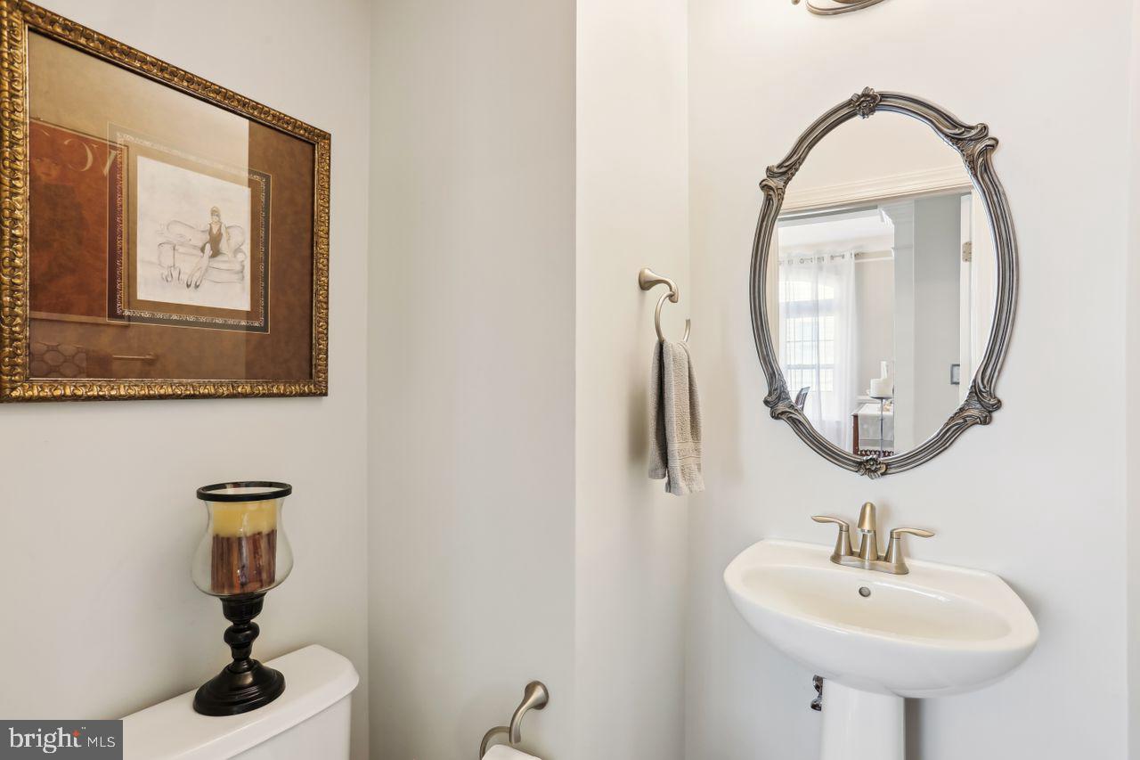 WHITE OAK - Residential