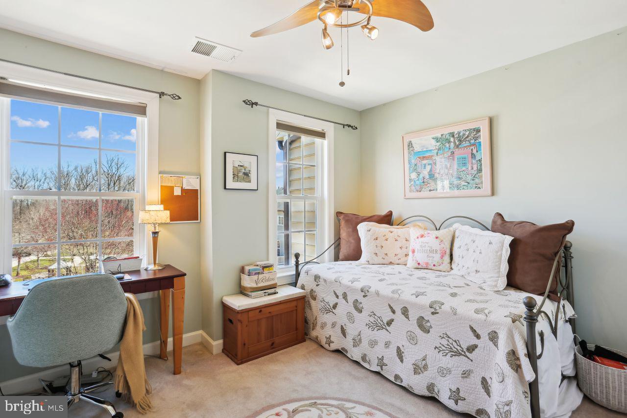 WHITE OAK - Residential