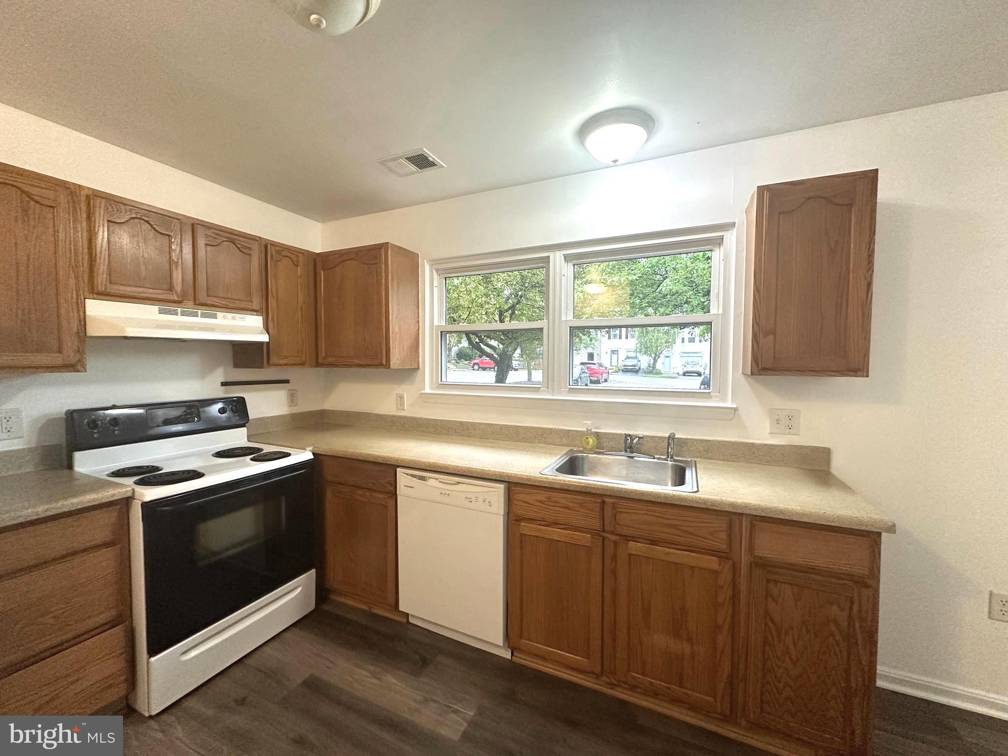 WHISPERING RIDGE - Residential Lease