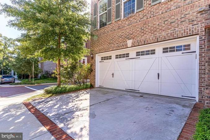 CAMERON GLEN - Residential Lease