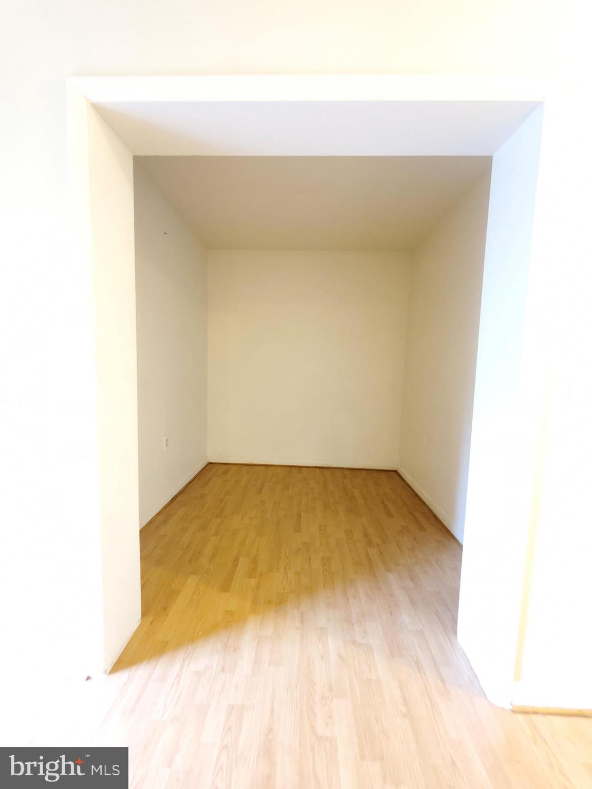 FAIRFAX WEST CONDOS - Residential Lease