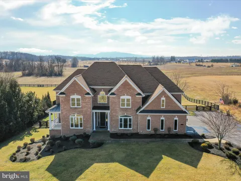 191 Inez Lane, Stephens City, VA MLS: VAFV2033854
