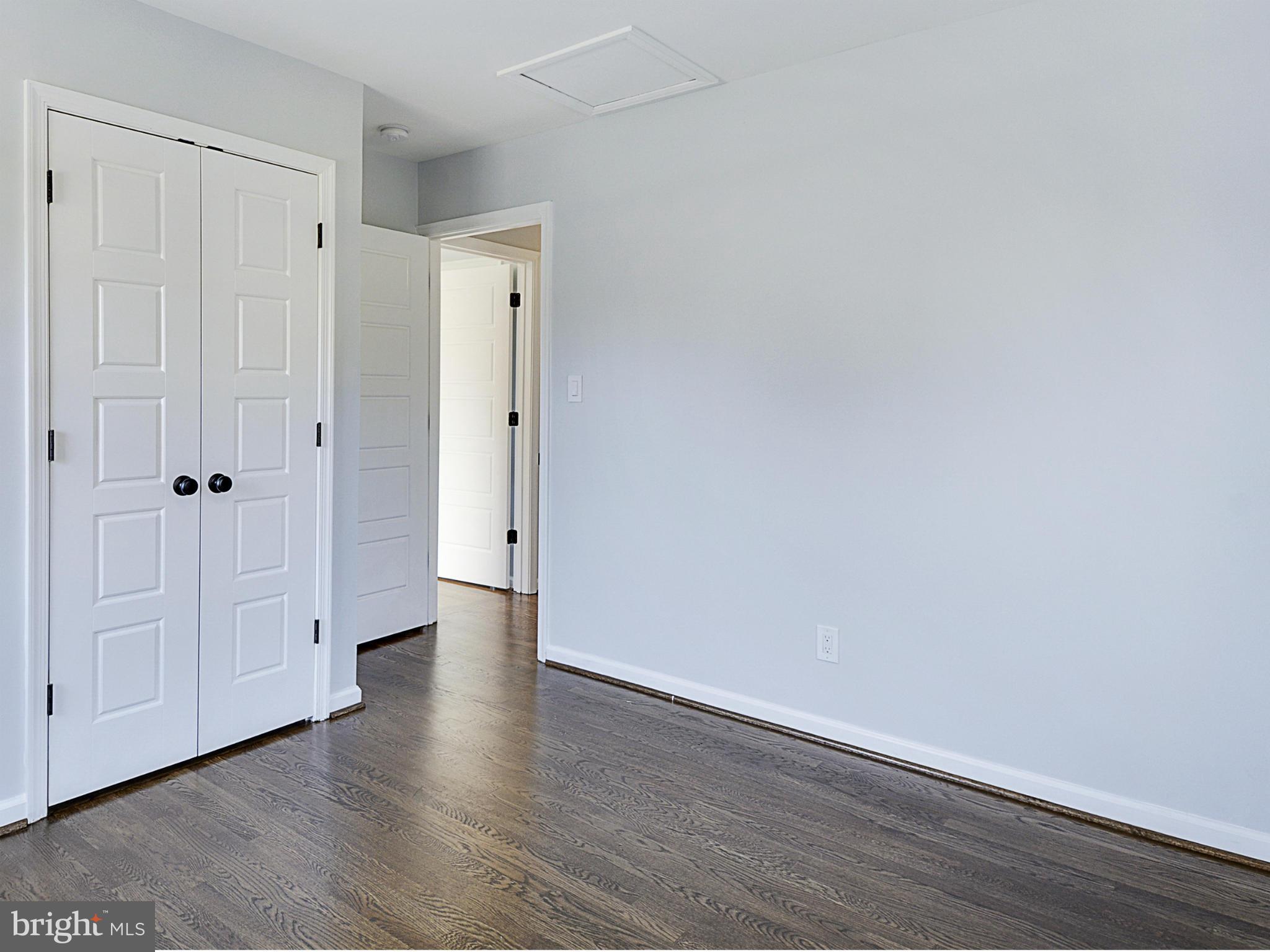 WARWICK VILLAGE - Residential