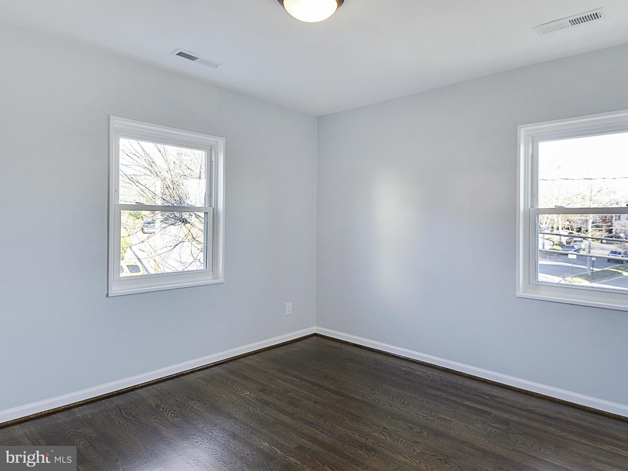 WARWICK VILLAGE - Residential