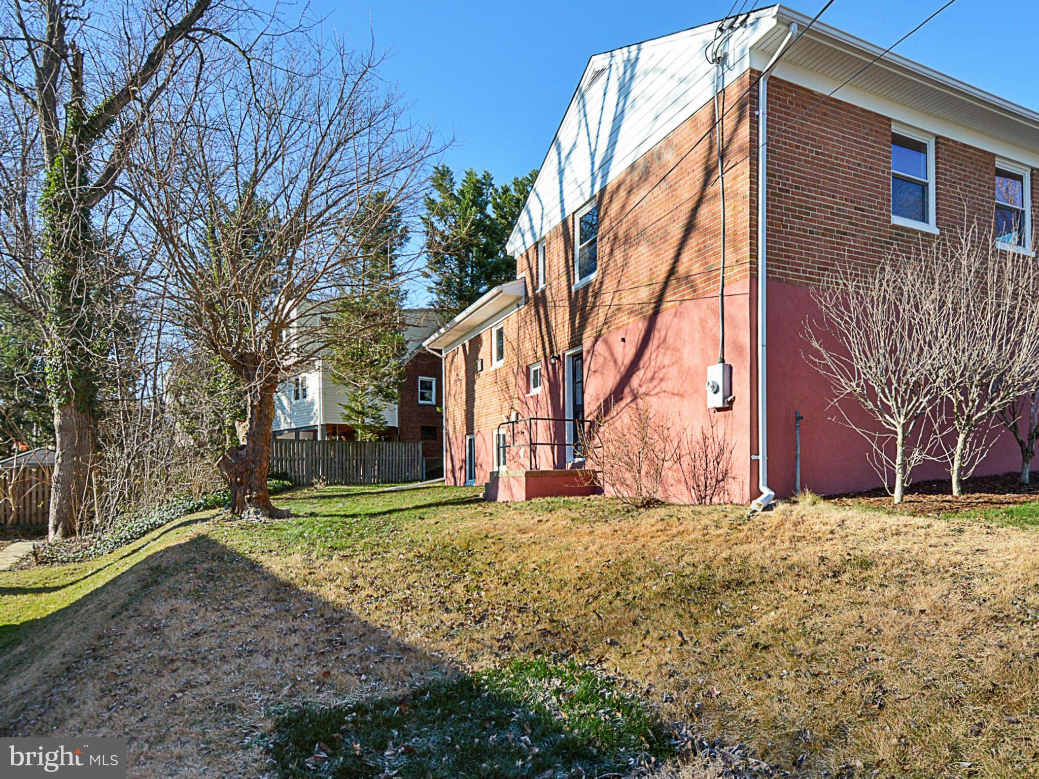 WARWICK VILLAGE - Residential