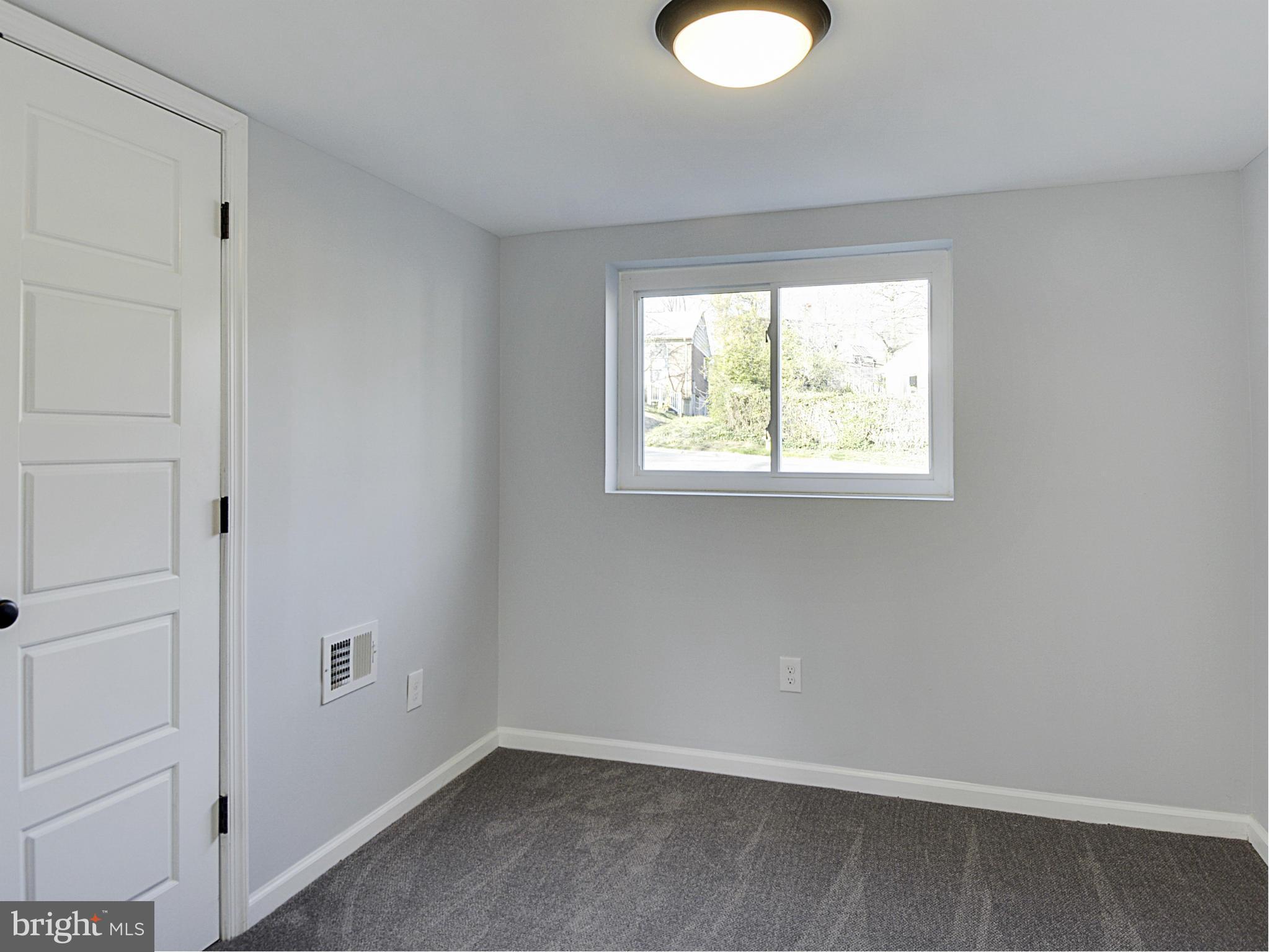 WARWICK VILLAGE - Residential