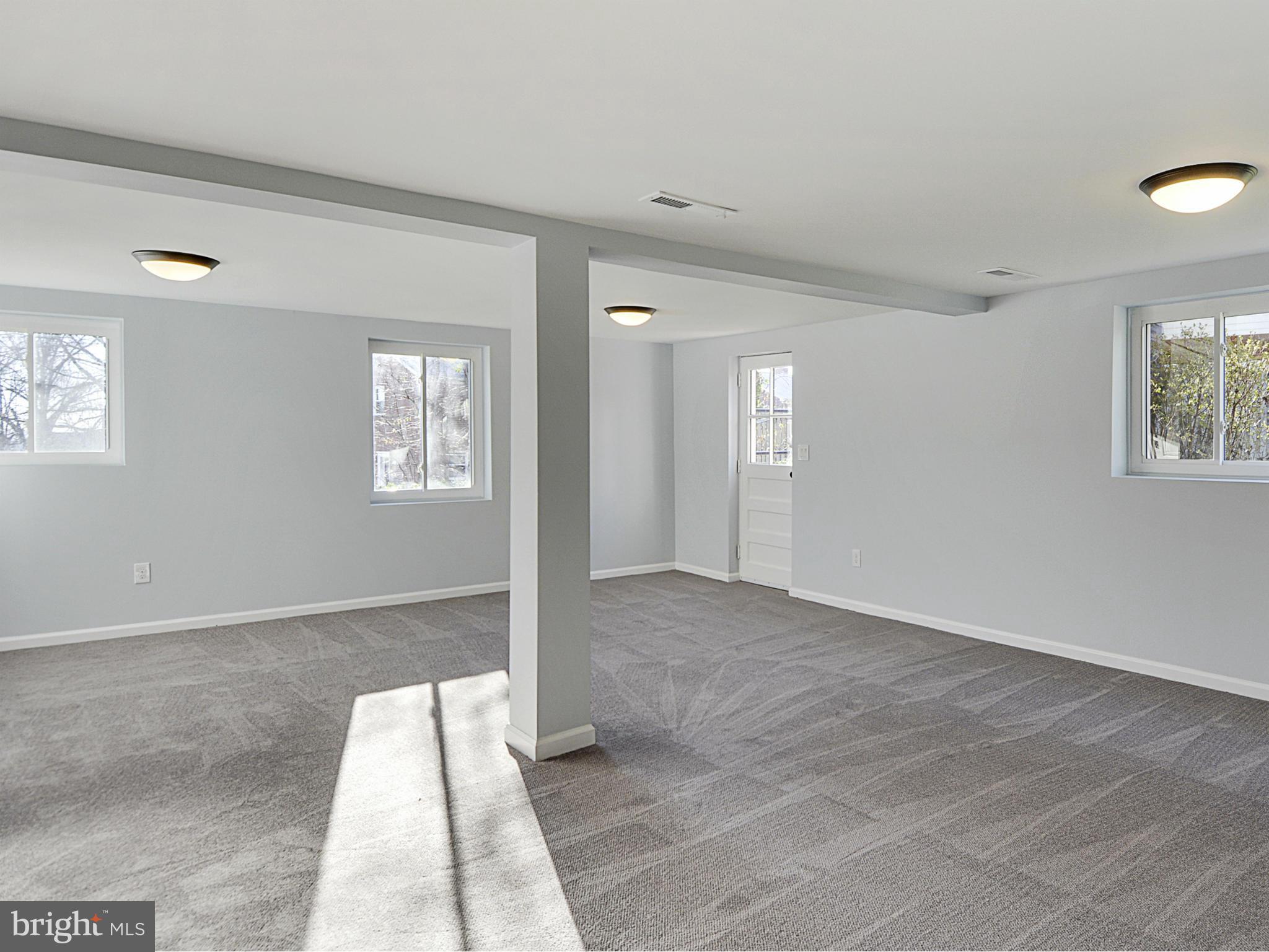 WARWICK VILLAGE - Residential