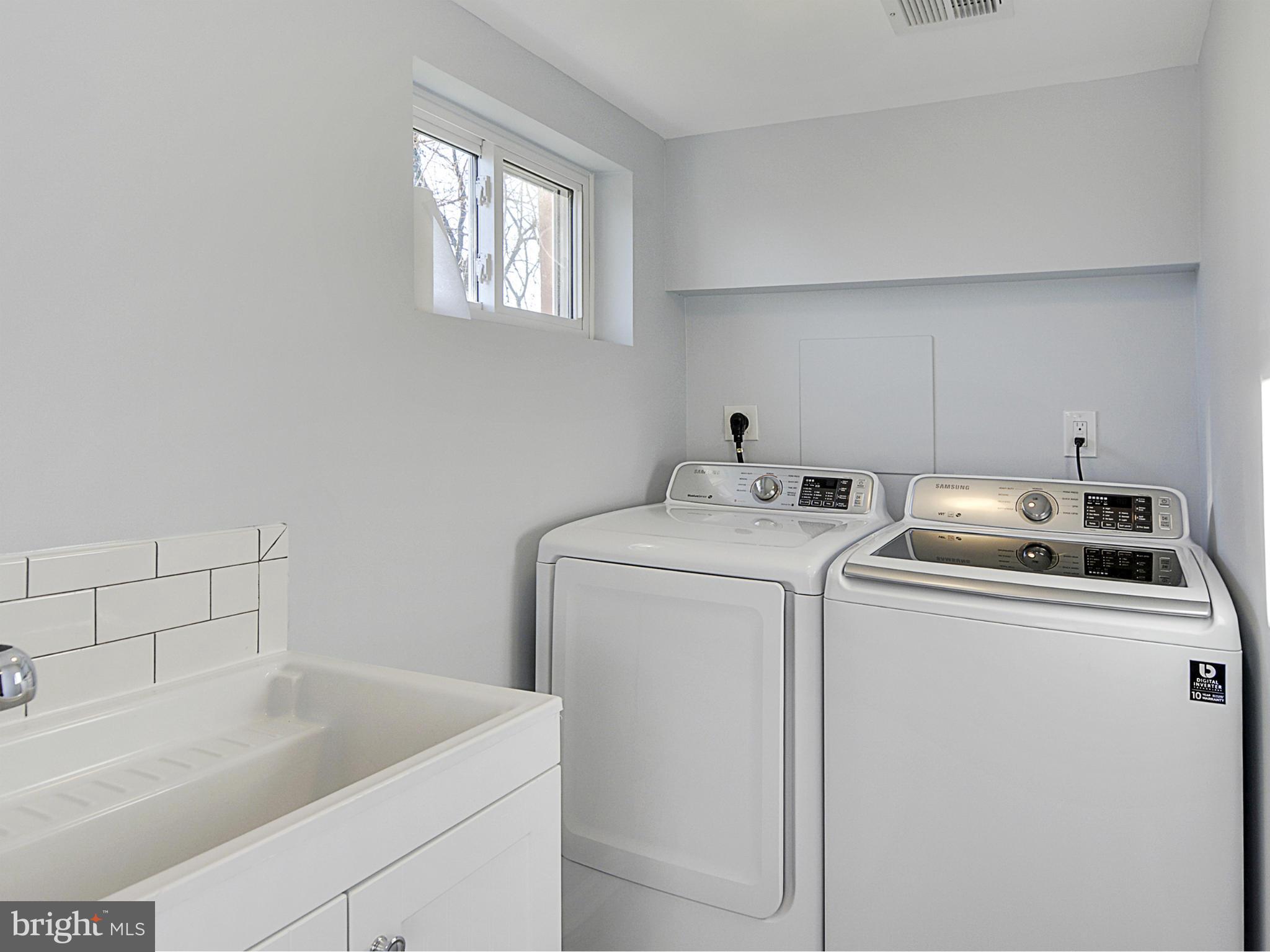 WARWICK VILLAGE - Residential