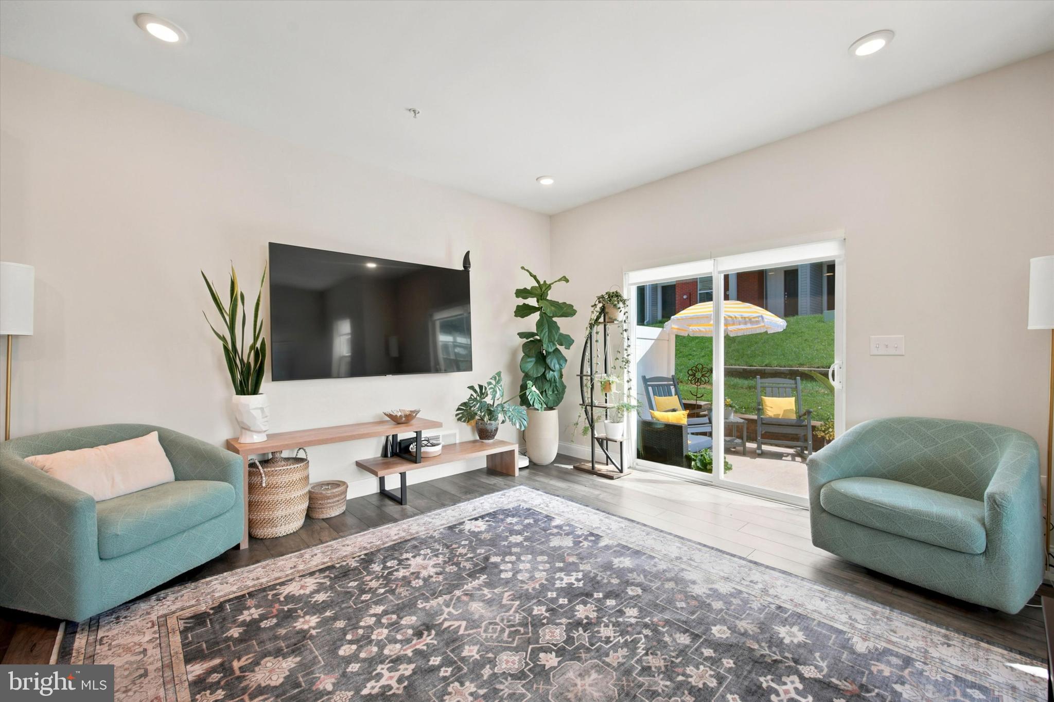 200 HONEY LANE