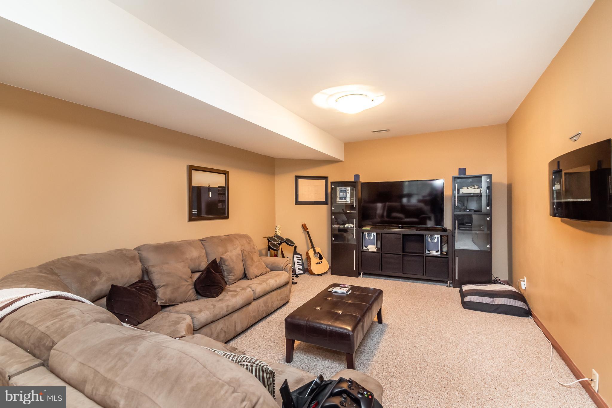 HARDESTY ESTATES - Residential