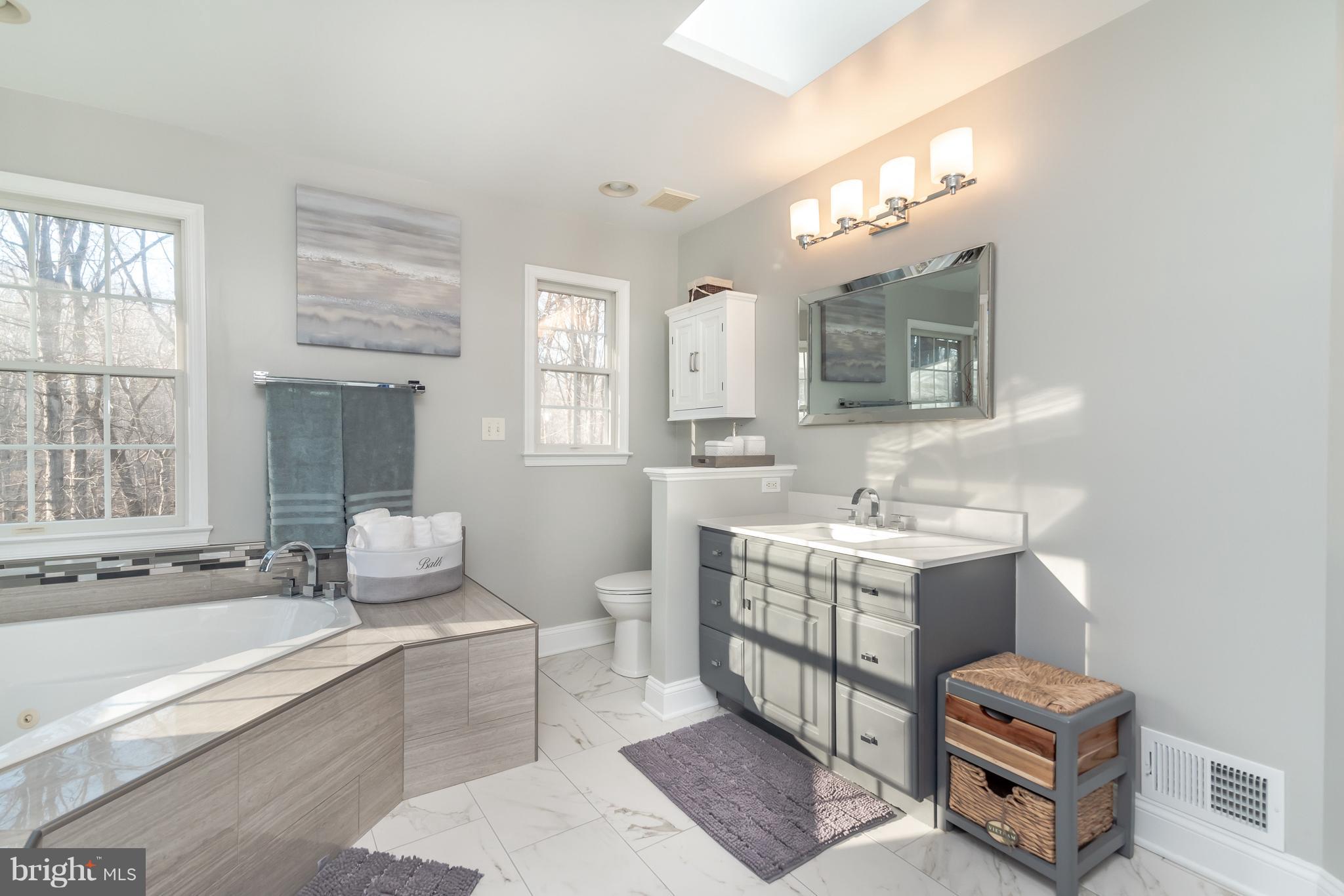 HARDESTY ESTATES - Residential