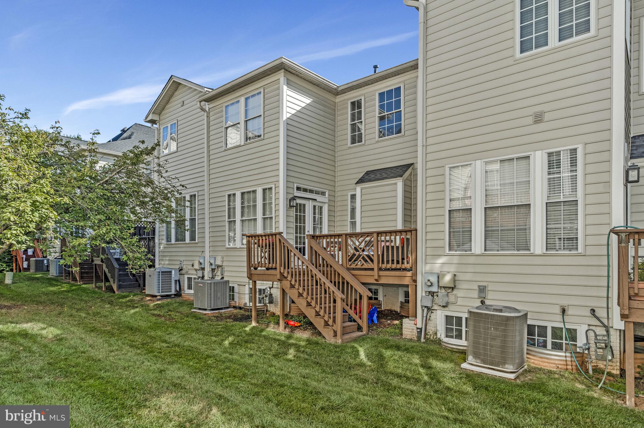 MEDINAH HOMES - Residential Lease