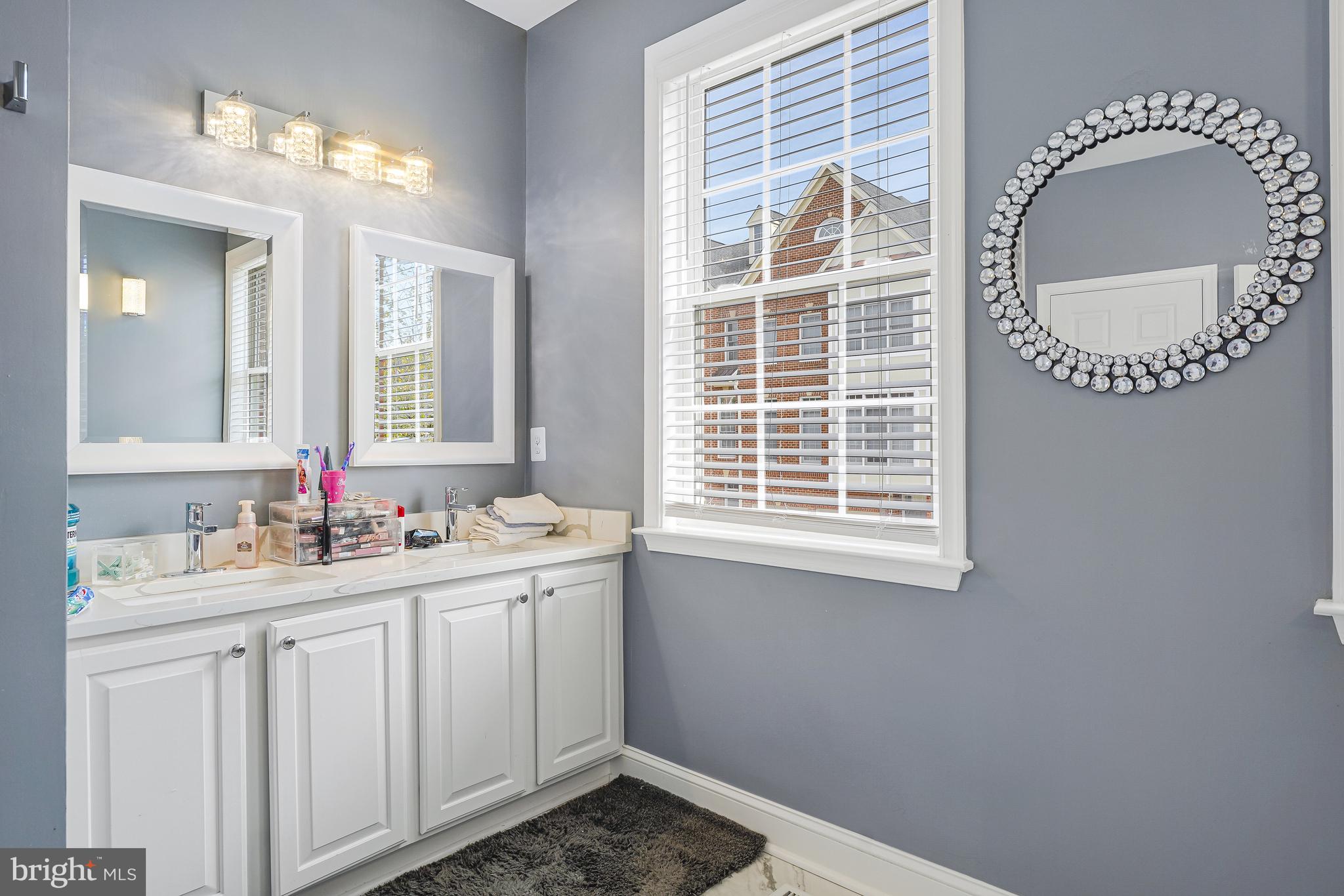 MEDINAH HOMES - Residential Lease