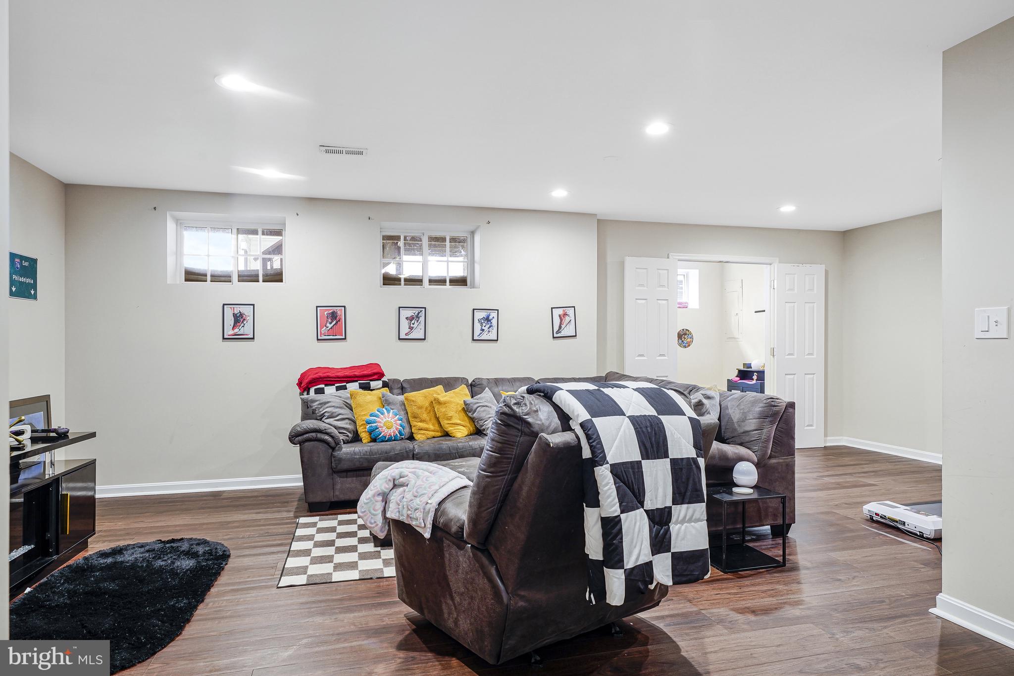 MEDINAH HOMES - Residential Lease