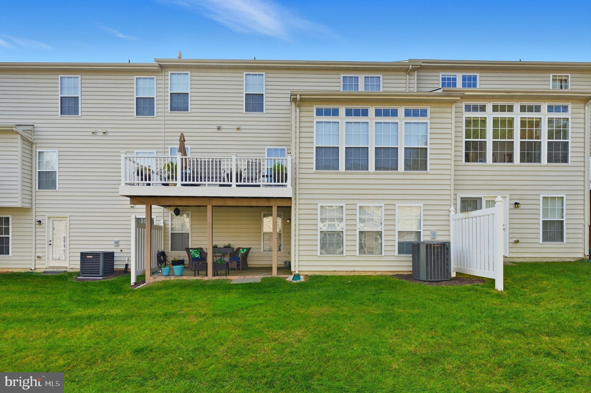 VILLAS AT THE RIDGES - Residential