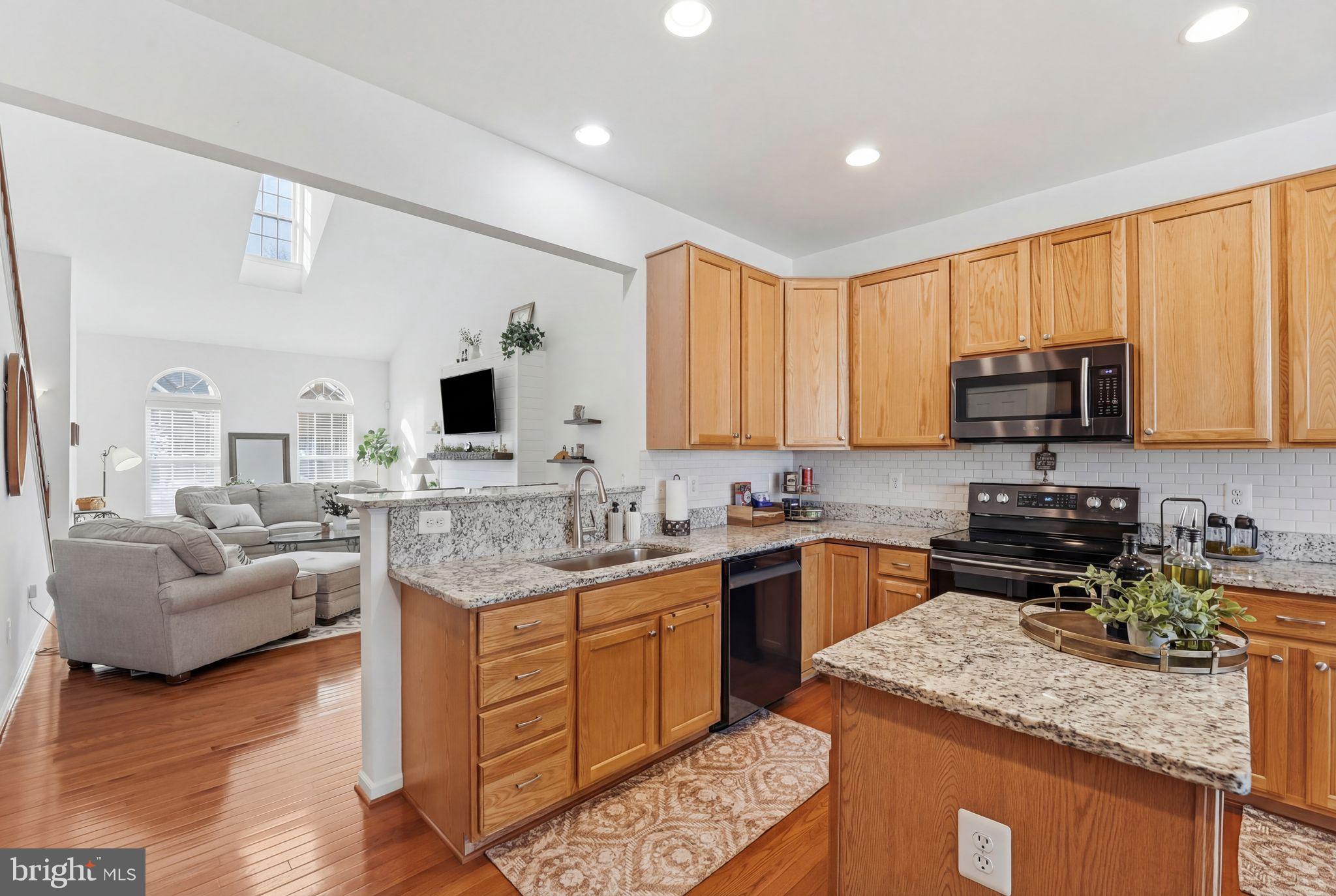 VILLAS AT THE RIDGES - Residential