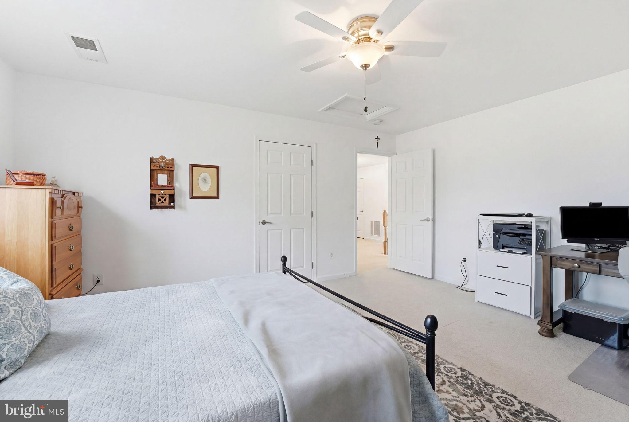 VILLAS AT THE RIDGES - Residential