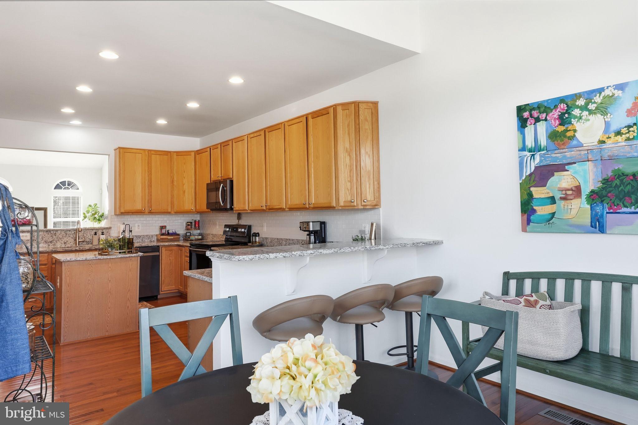 VILLAS AT THE RIDGES - Residential