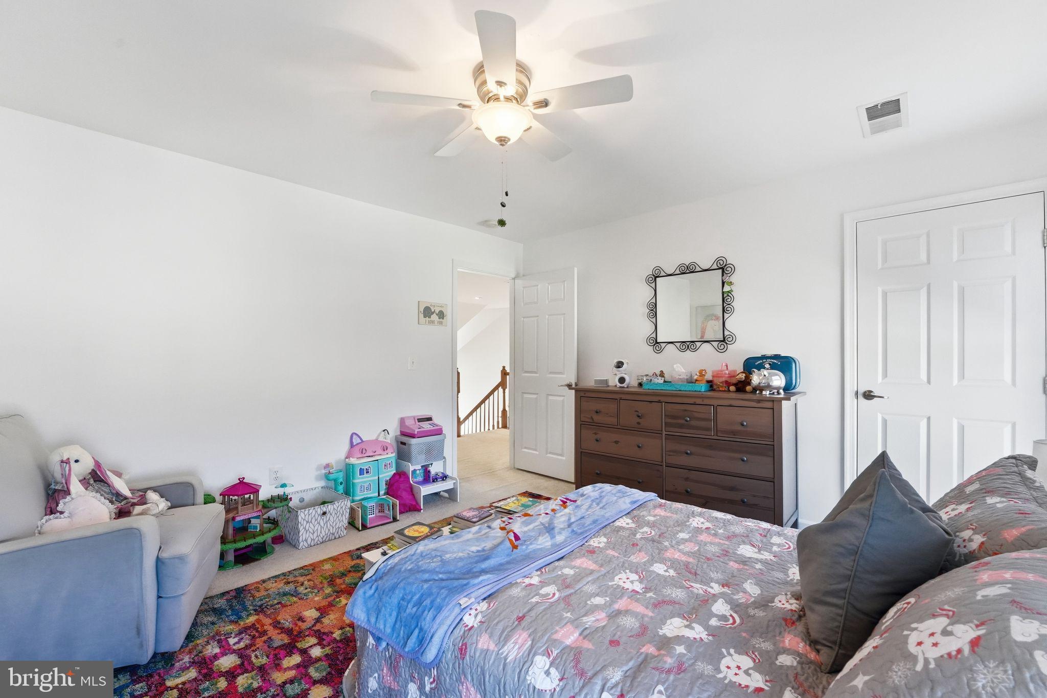 VILLAS AT THE RIDGES - Residential