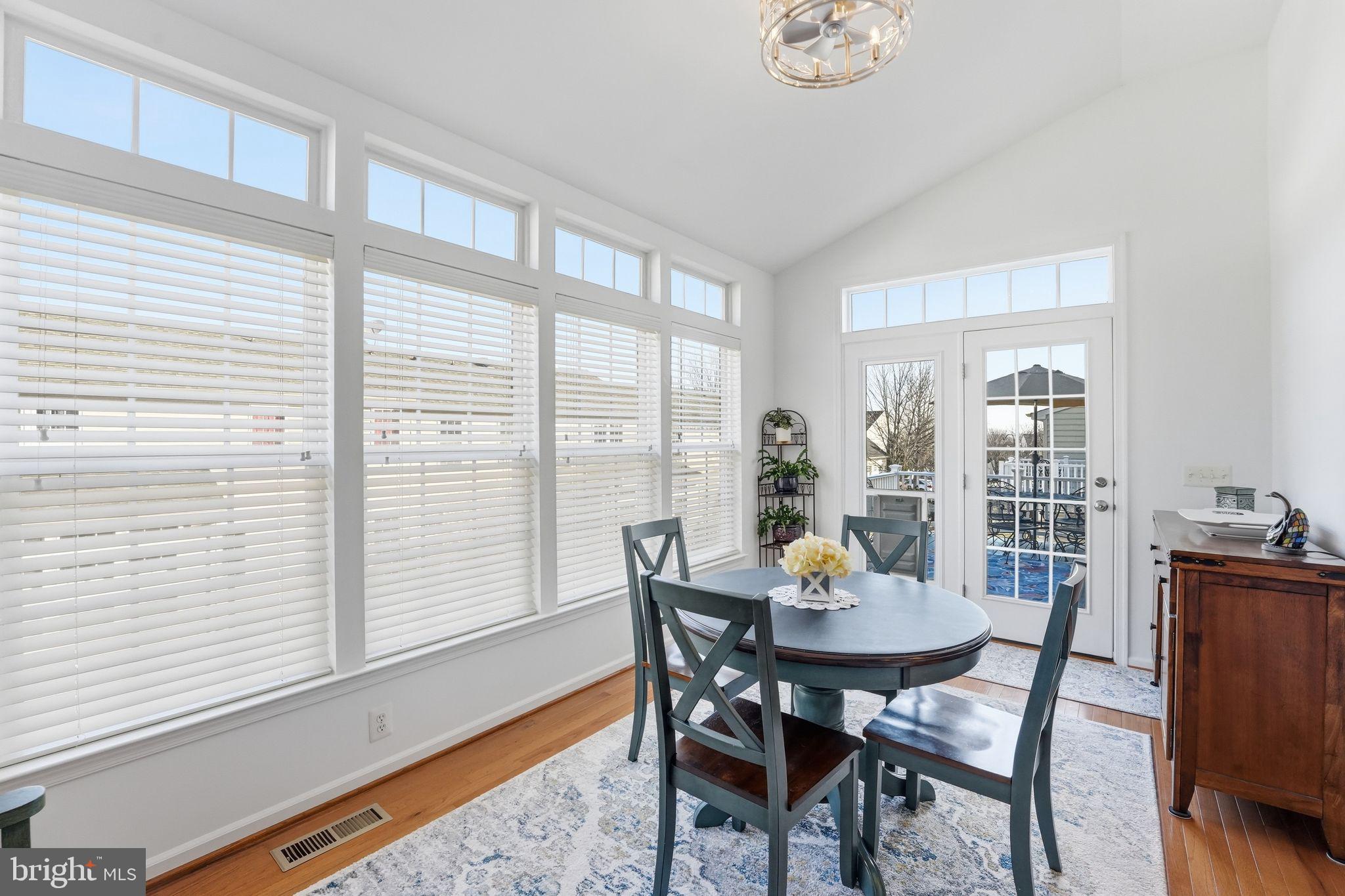 VILLAS AT THE RIDGES - Residential