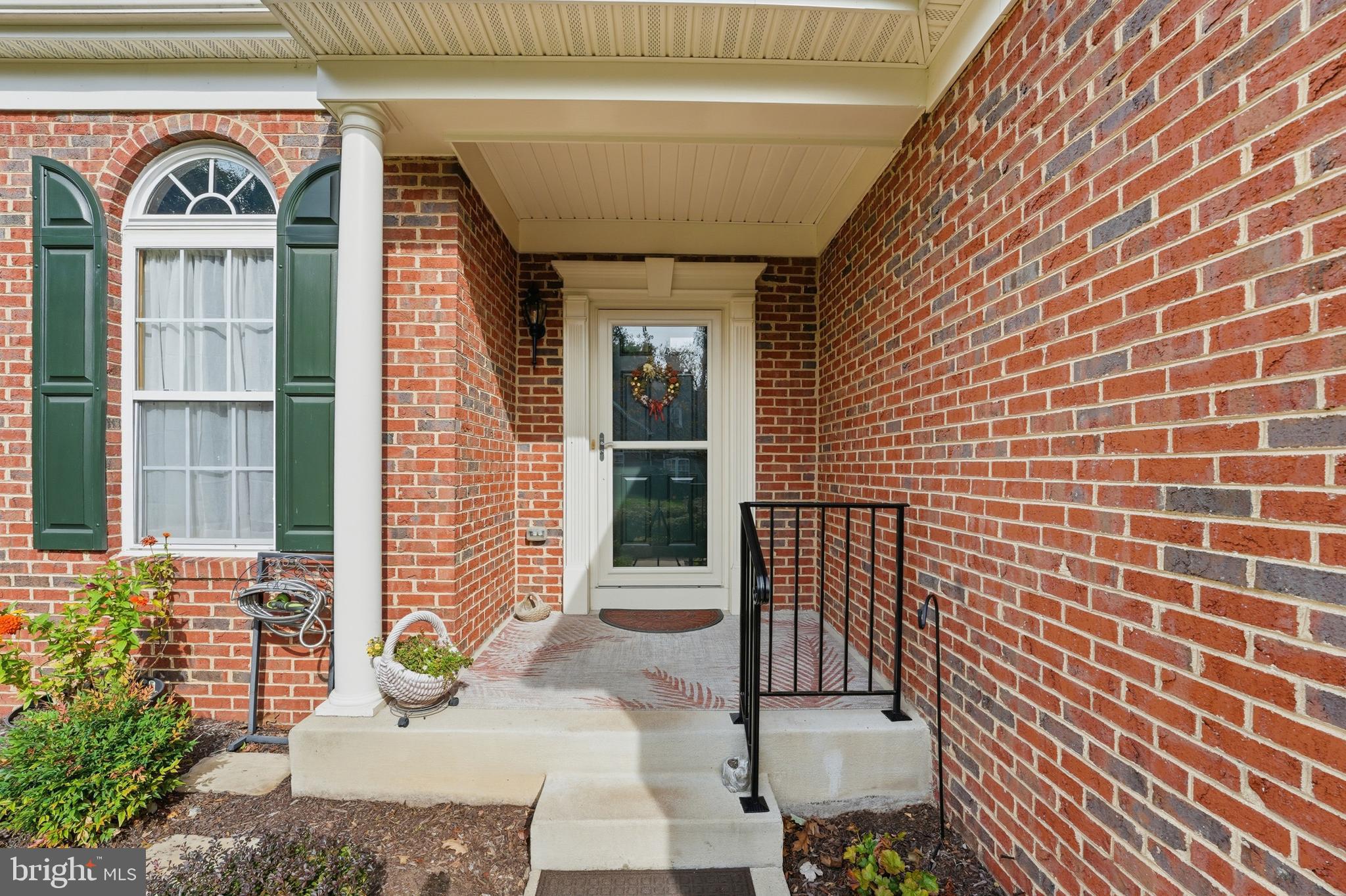 VILLAS AT THE RIDGES - Residential