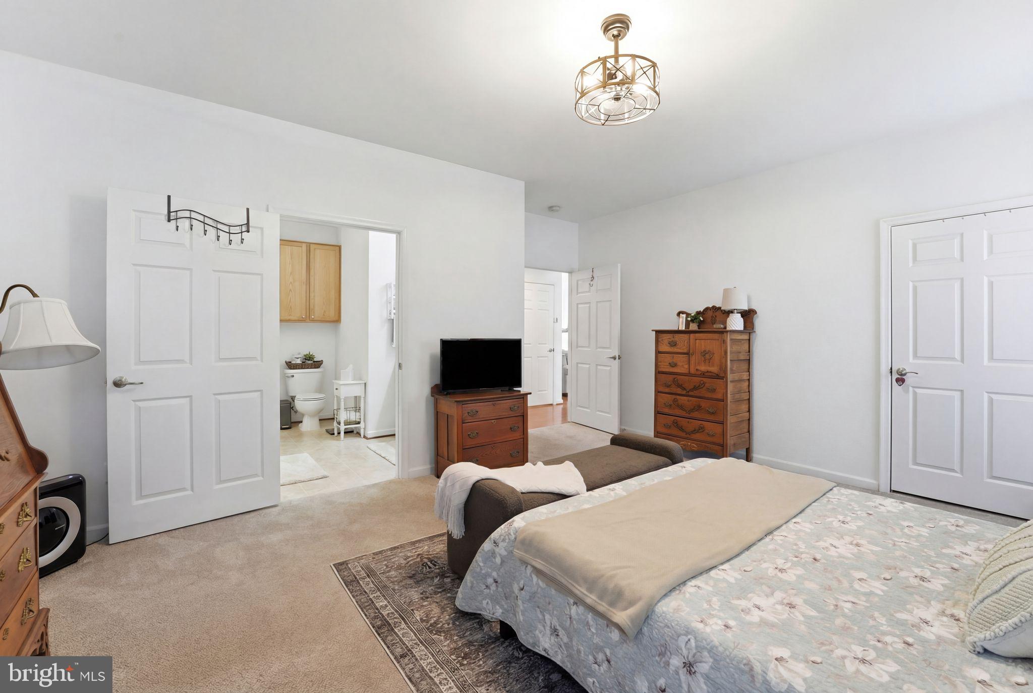 VILLAS AT THE RIDGES - Residential