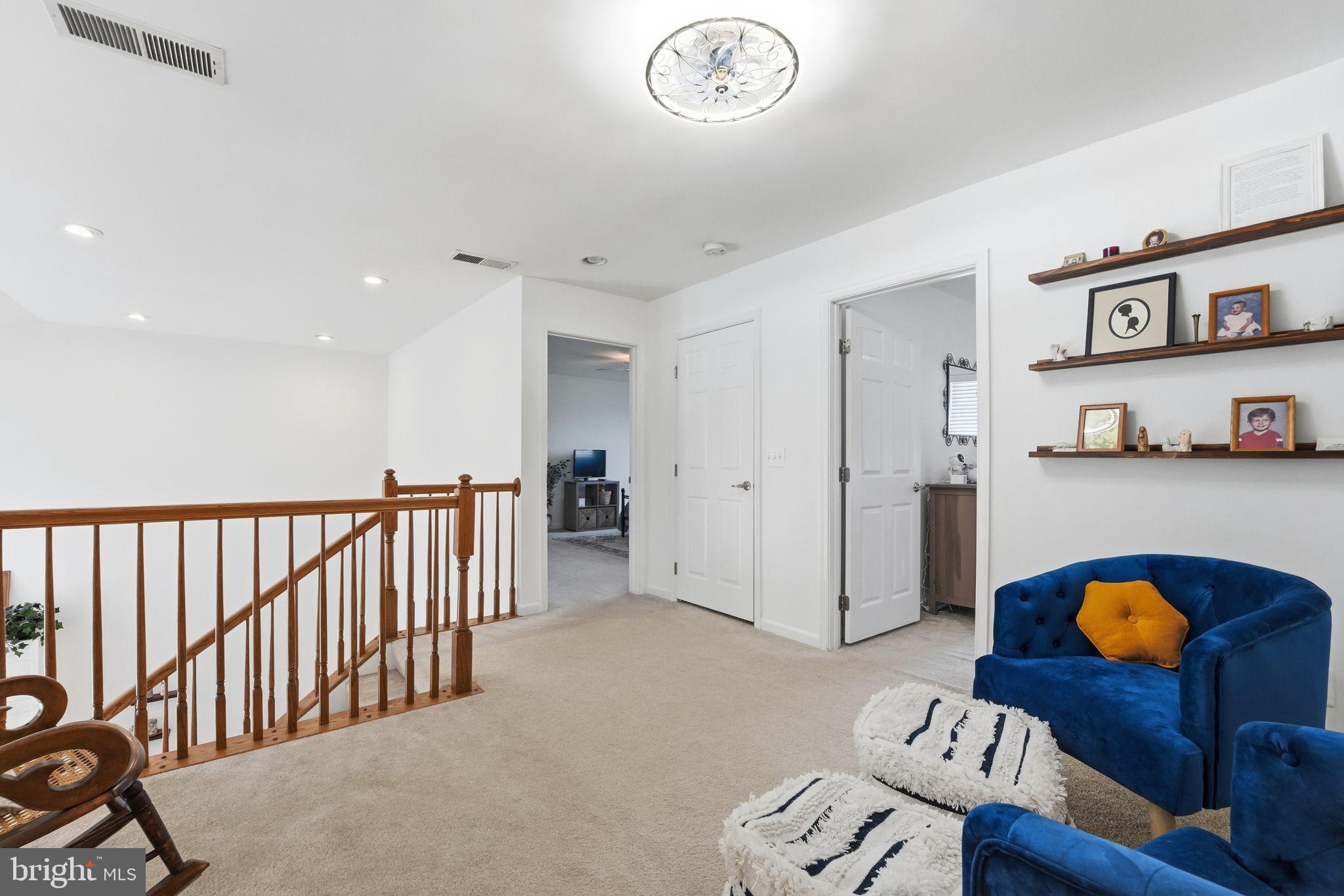 VILLAS AT THE RIDGES - Residential