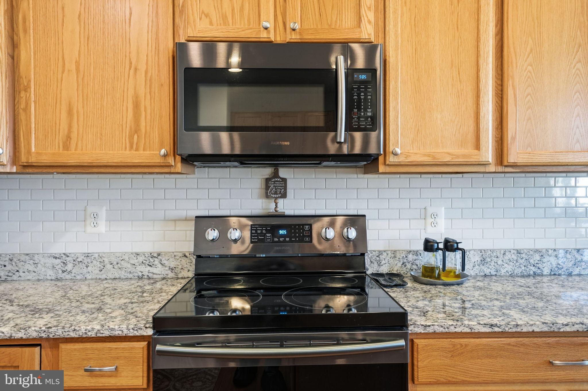 VILLAS AT THE RIDGES - Residential