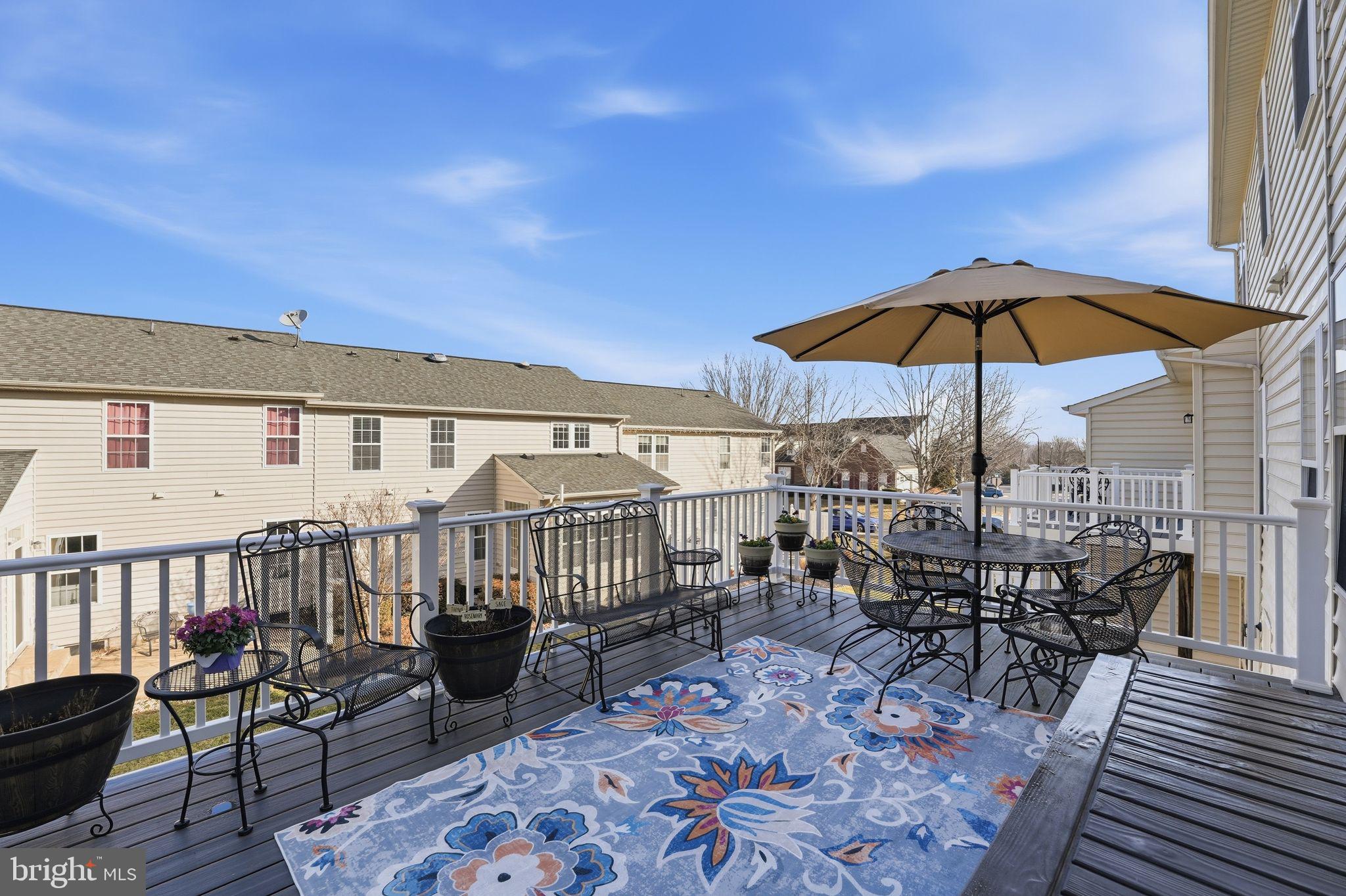 VILLAS AT THE RIDGES - Residential