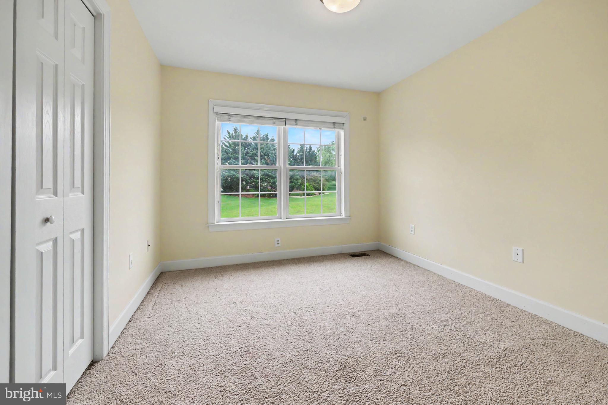 SOUTHPOINT MEADOWS - Residential