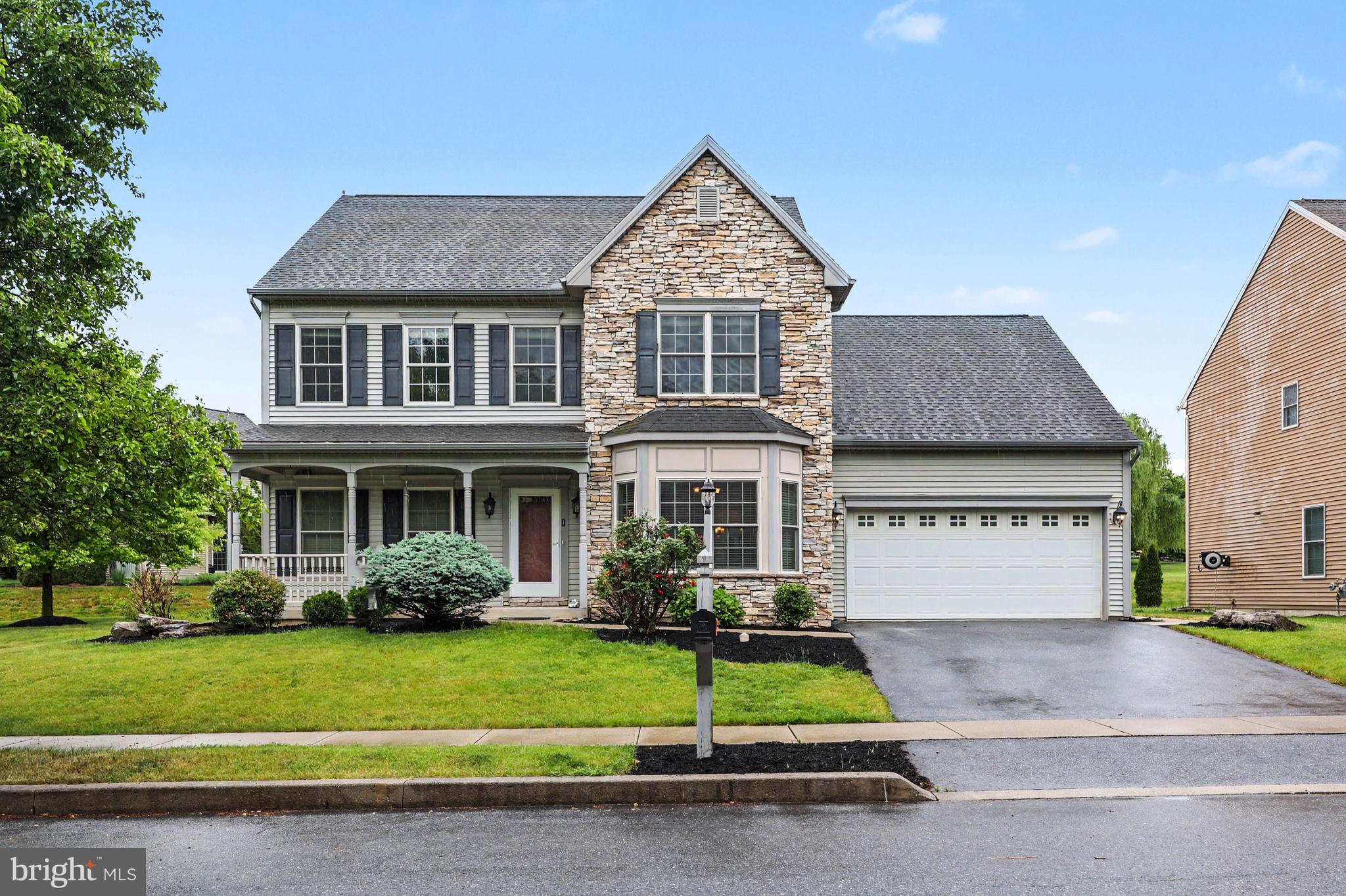 SOUTHPOINT MEADOWS - Residential