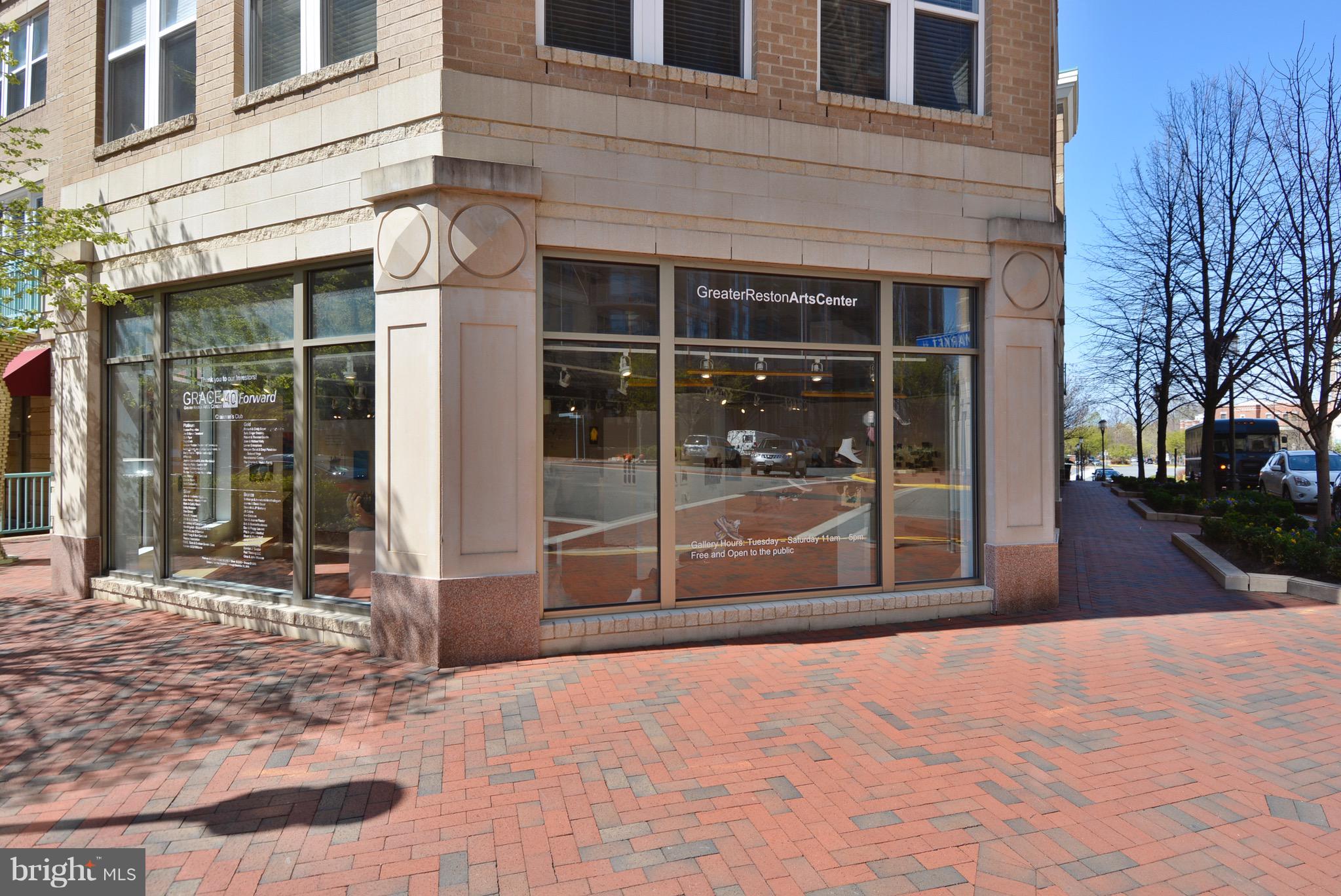 RESTON - Residential