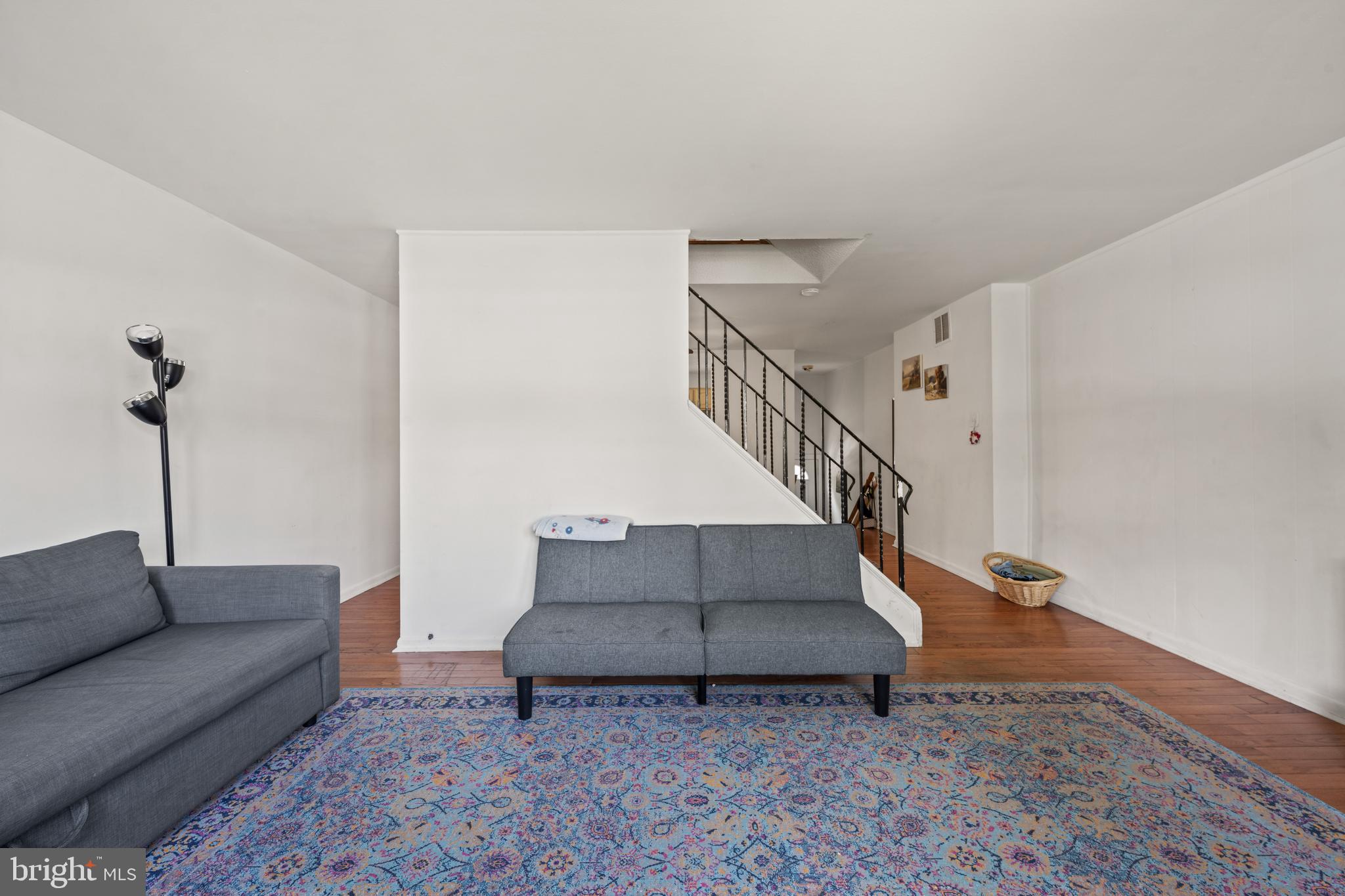 141 LAUREBA AVENUE